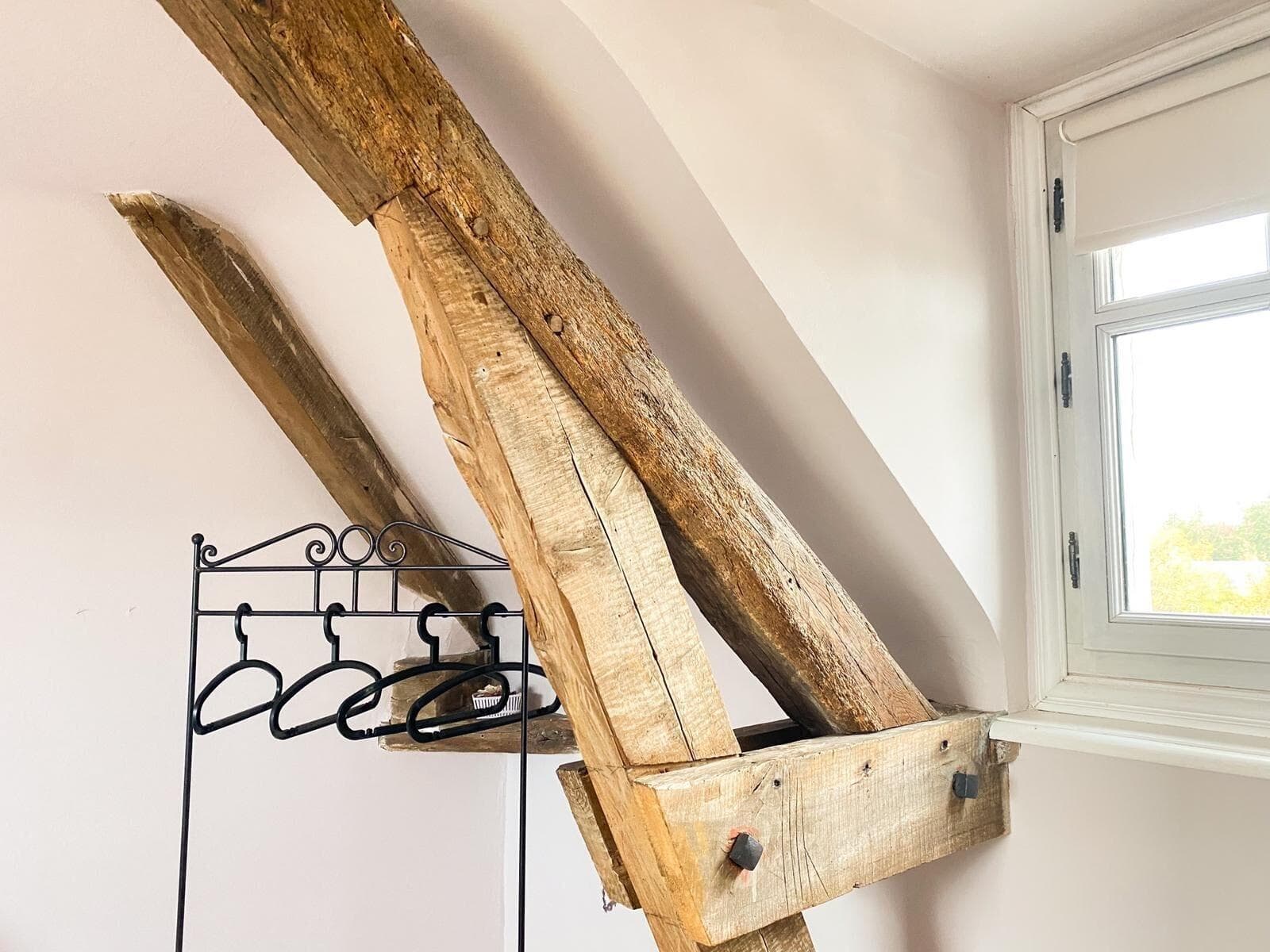 Closerie La Fontaine, Room