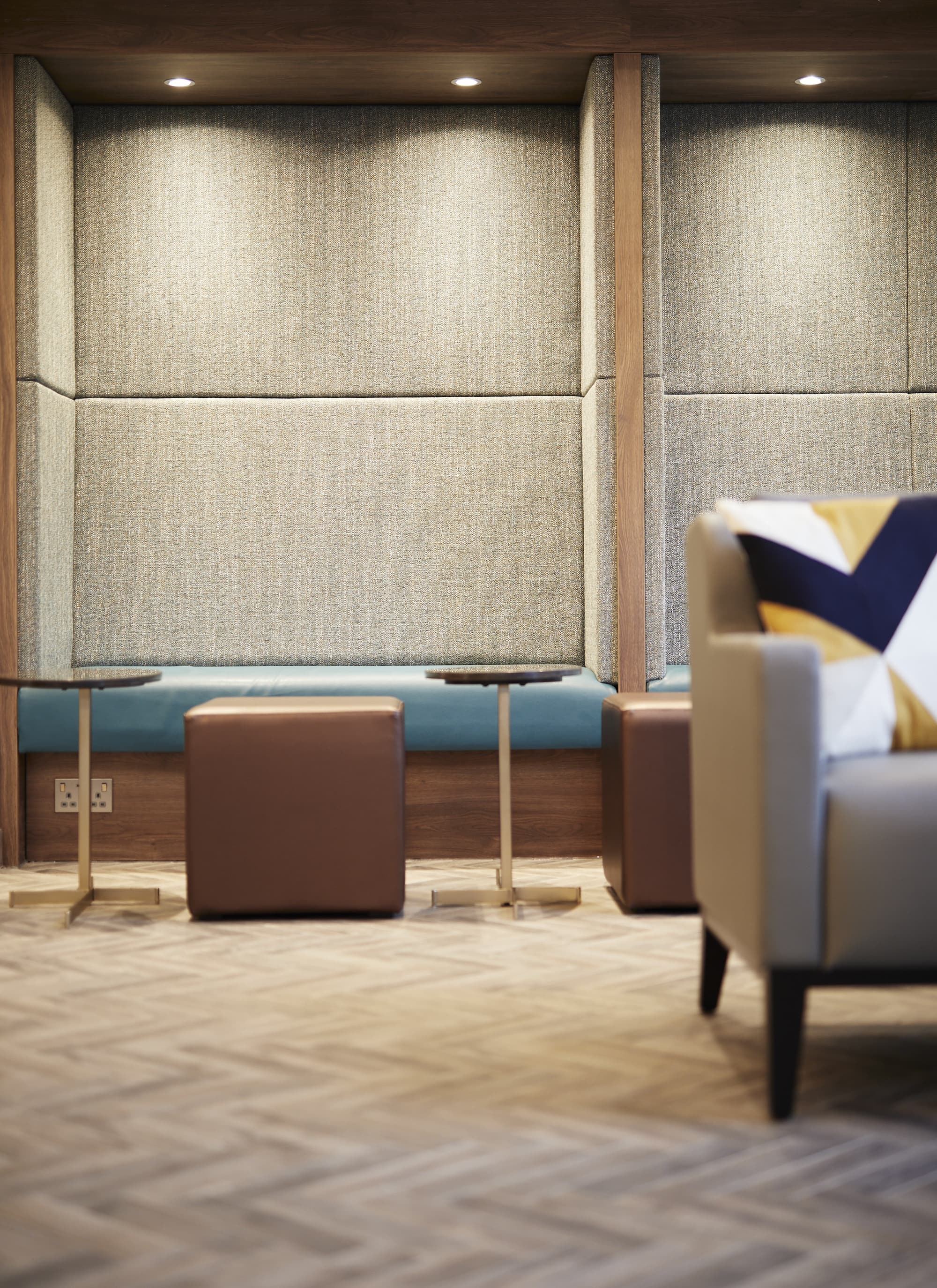 Roomzzz York City, Lobby