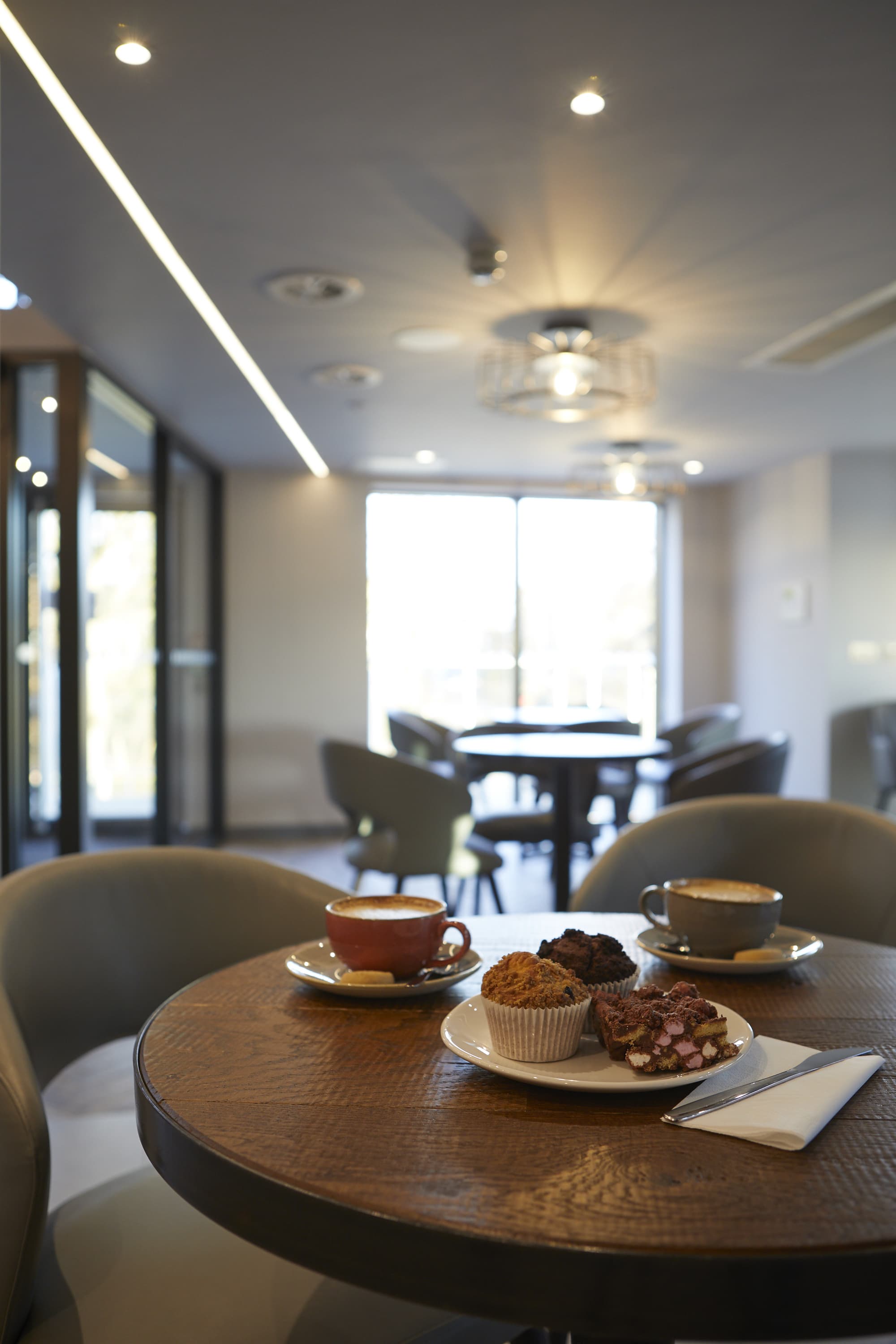 Roomzzz York City, Lobby