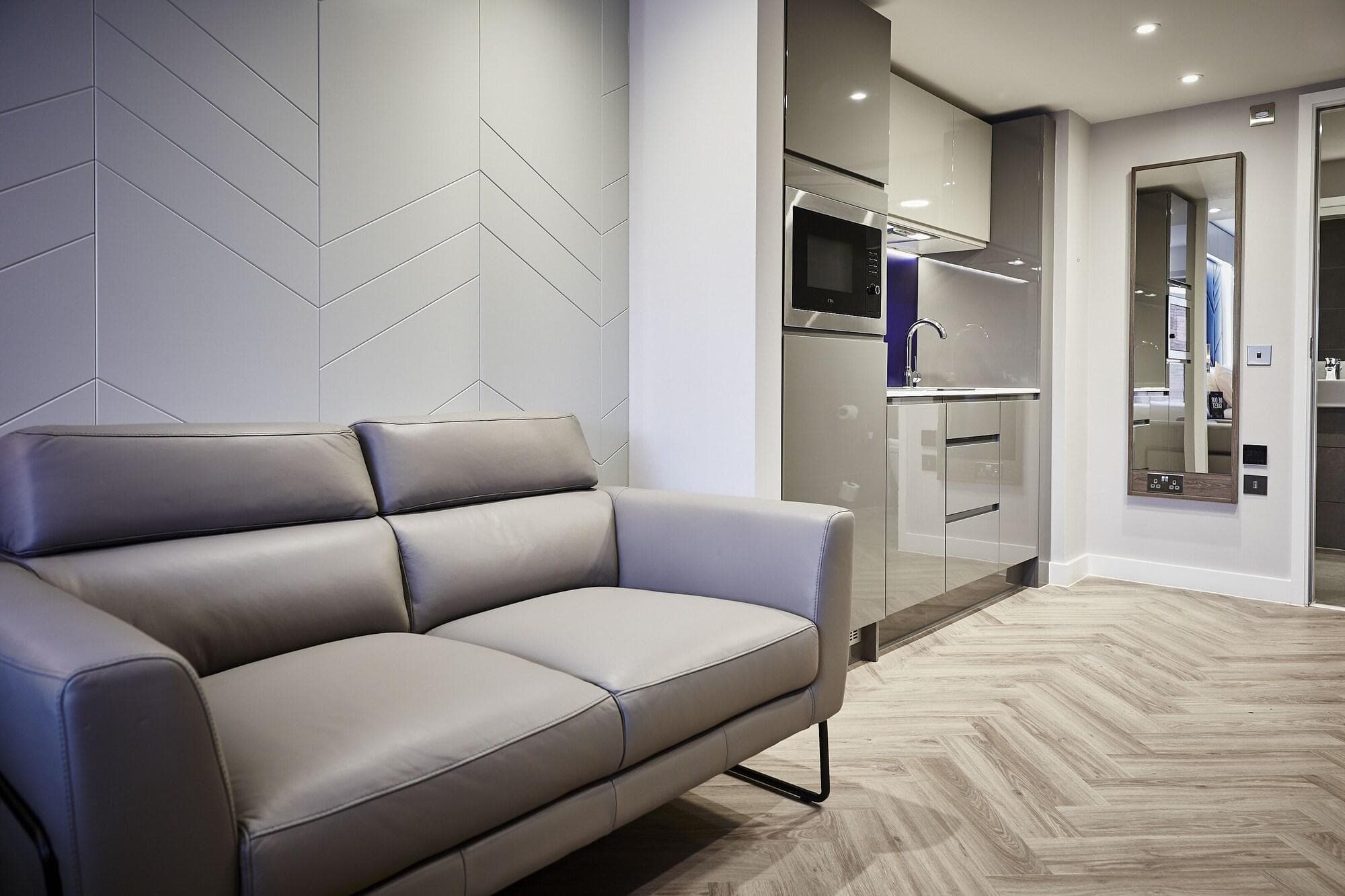 Roomzzz York City, Room