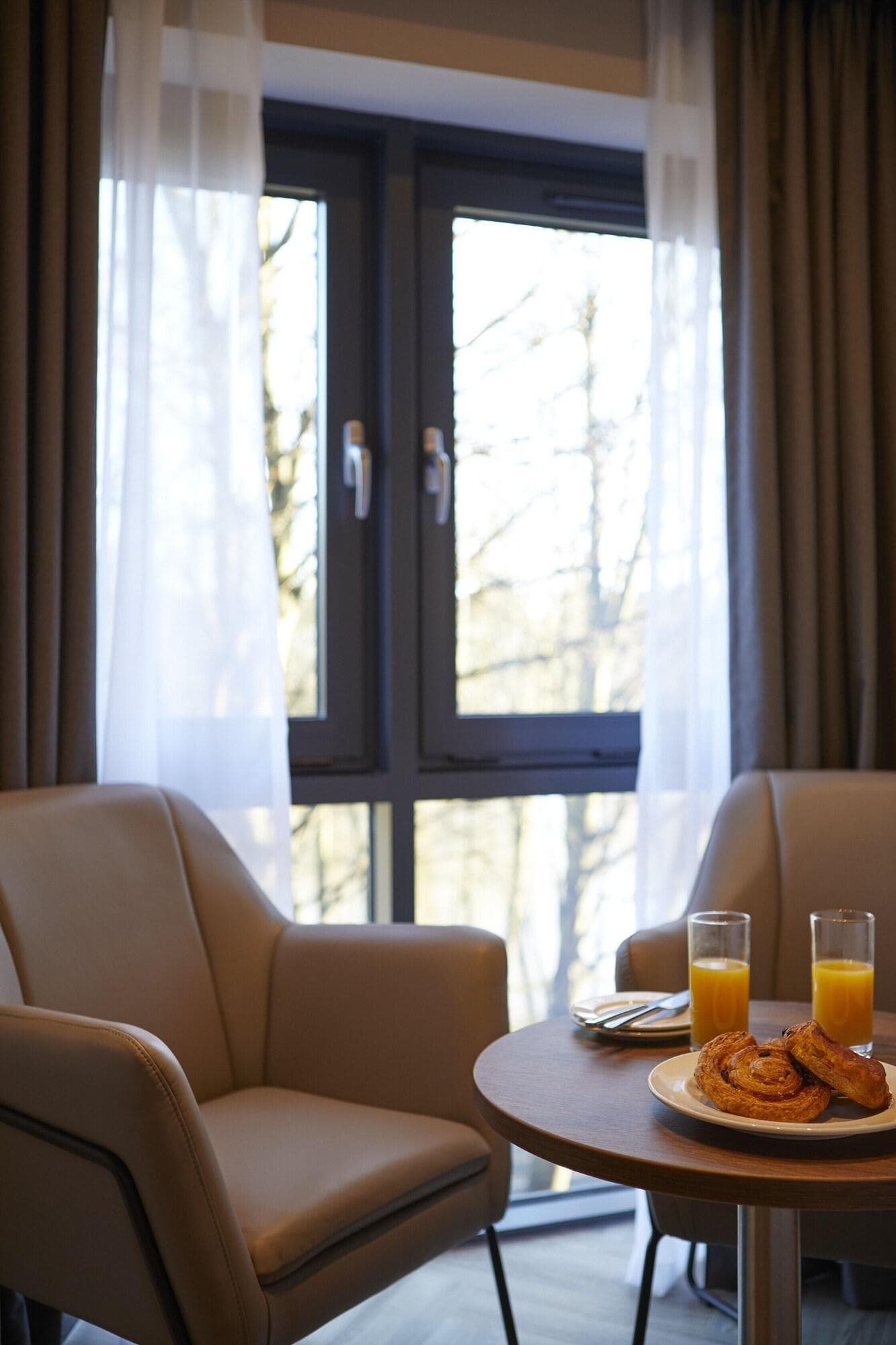 Roomzzz York City, Room