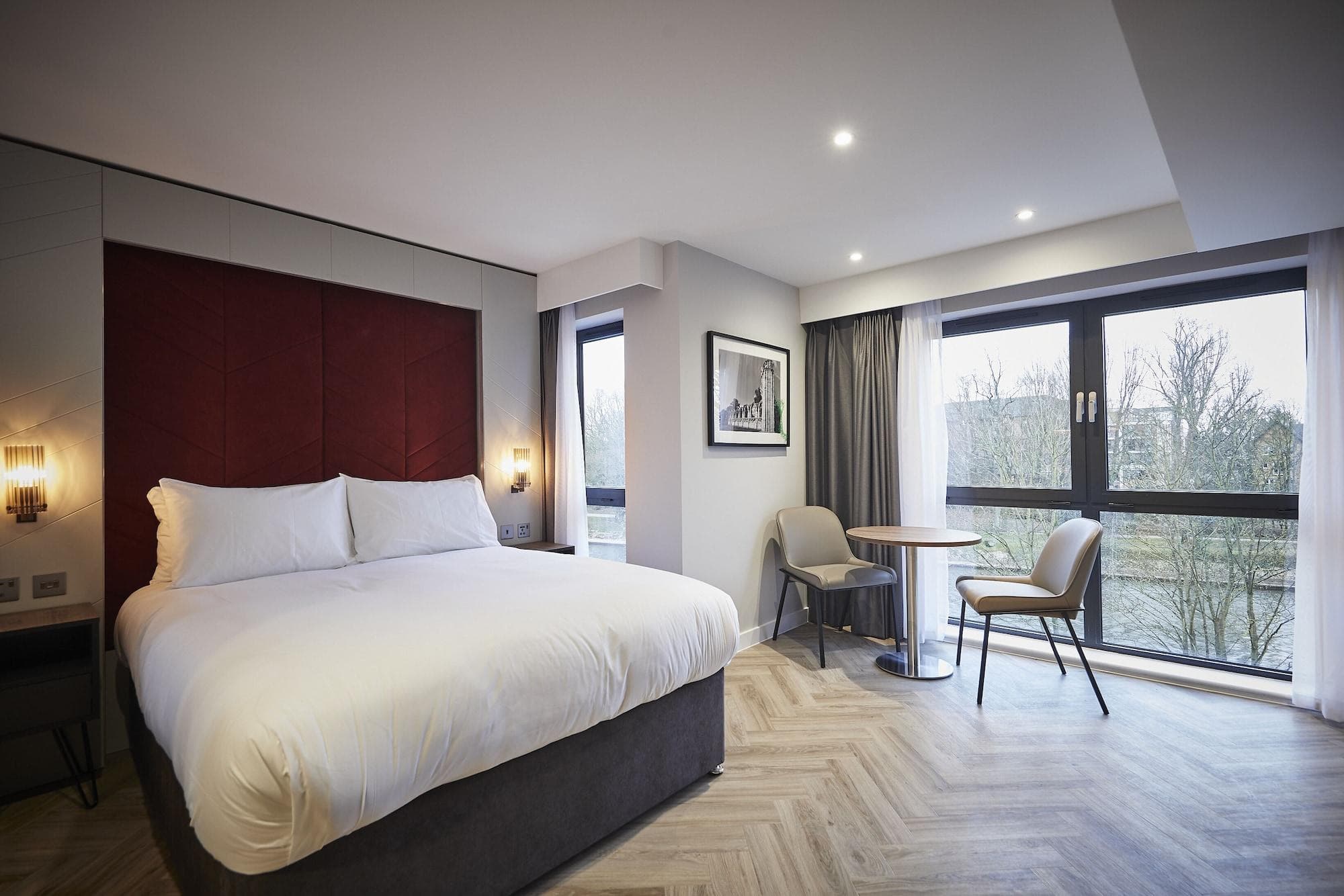 Roomzzz York City, Room