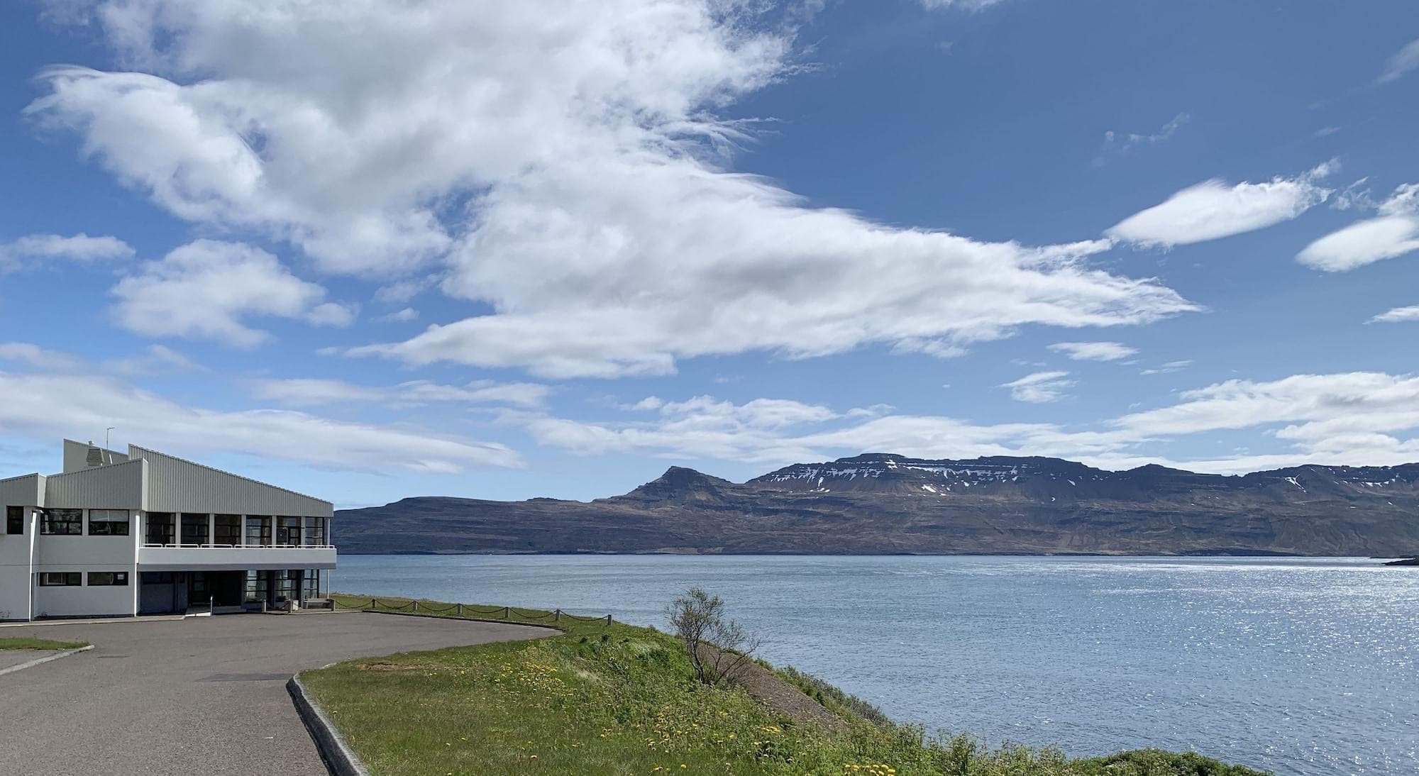 The Cliff Hotel, General view
