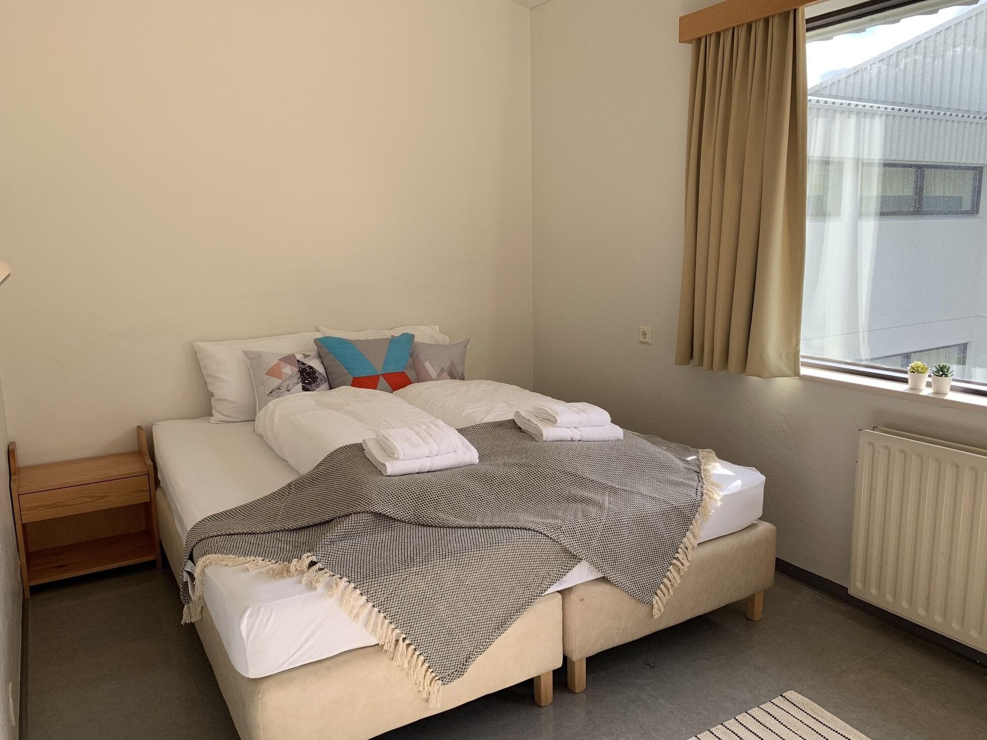 The Cliff Hotel, Room