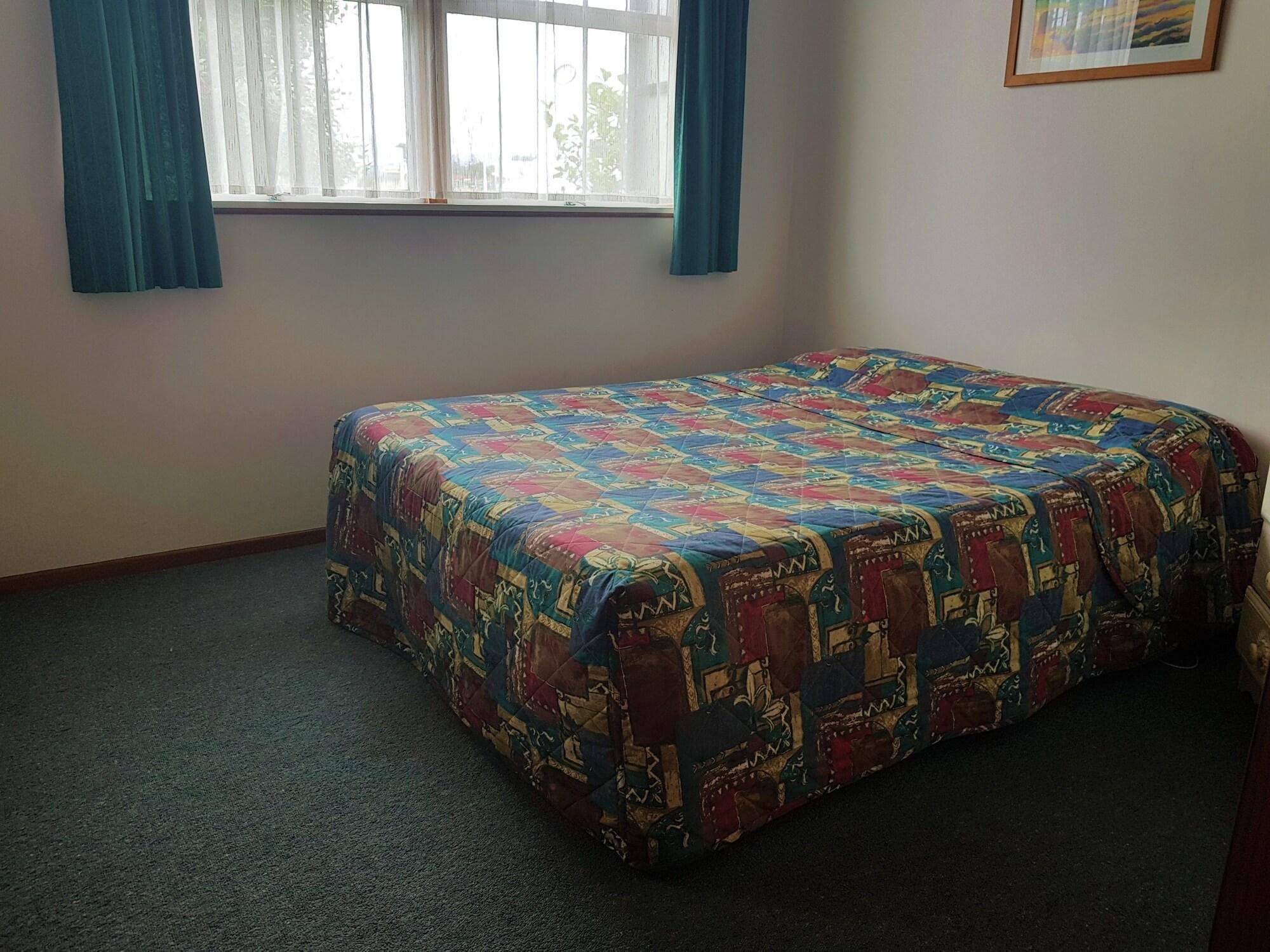 Vista Motor Lodge, Room