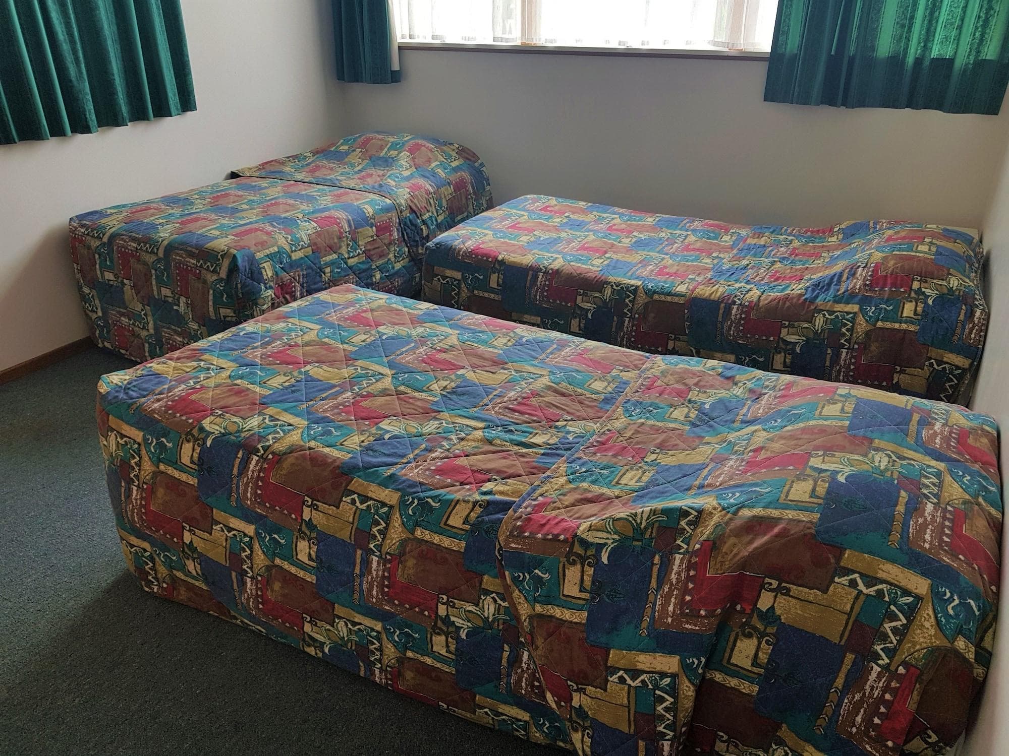 Vista Motor Lodge, Room