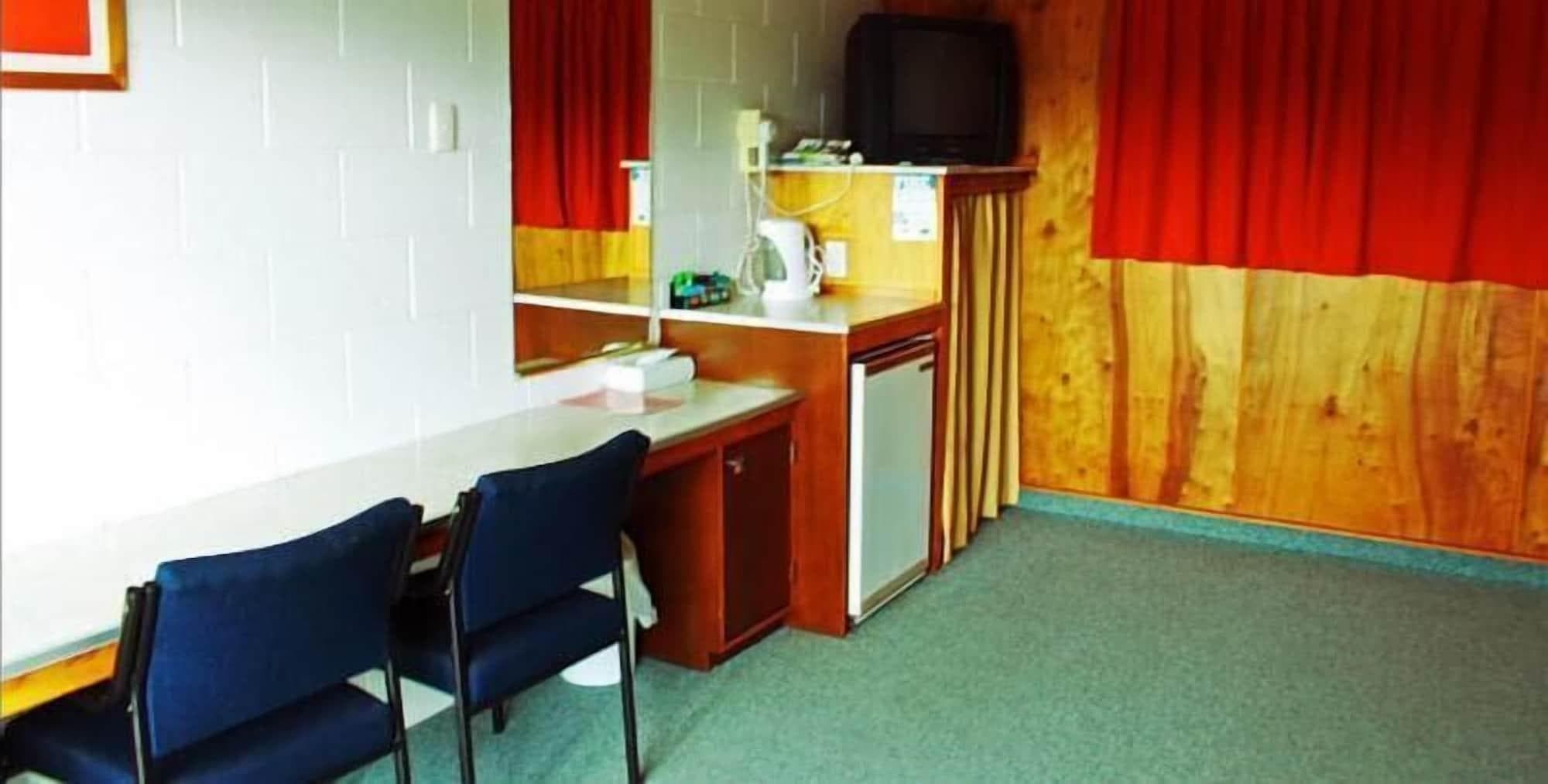 Vista Motor Lodge, Room