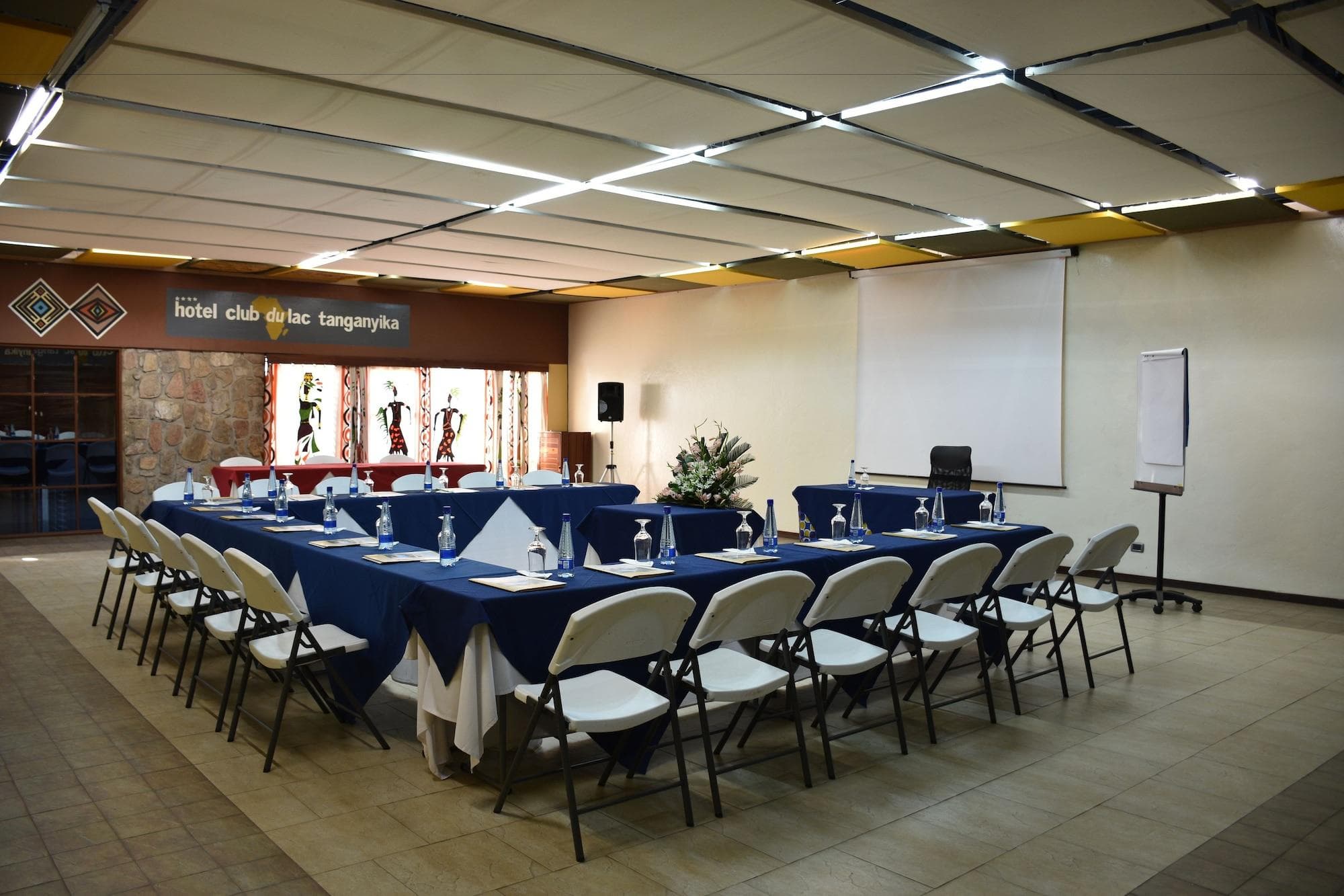 Hotel Club Du Lac Tanganyika, Conferences