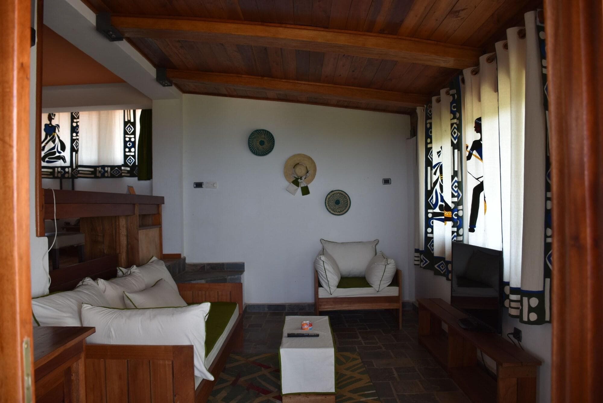 Hotel Club Du Lac Tanganyika, Room