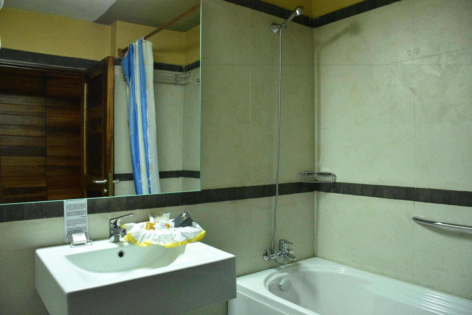 Hotel Club Du Lac Tanganyika, Room