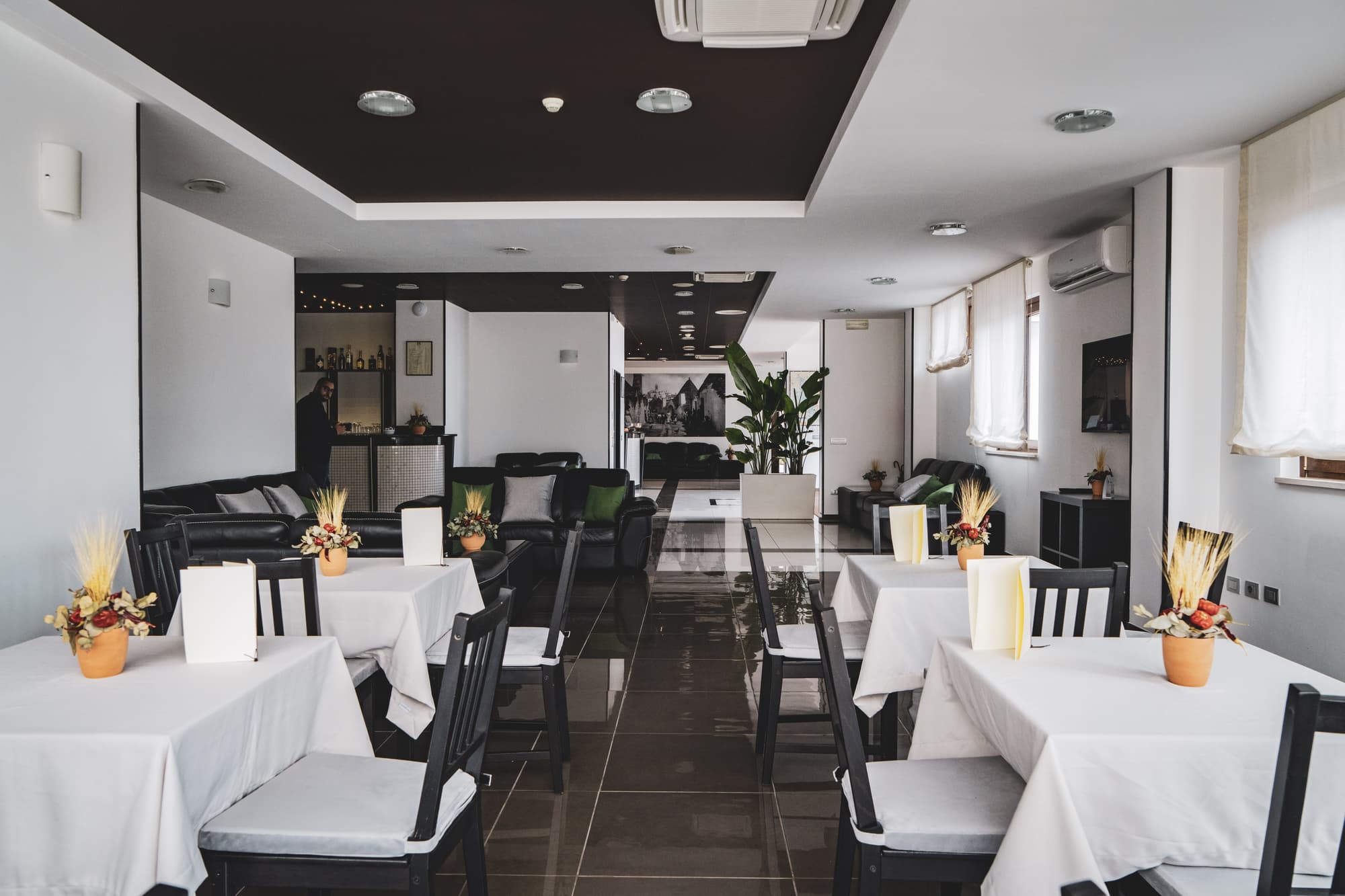 Majesty Alberobello, Lobby