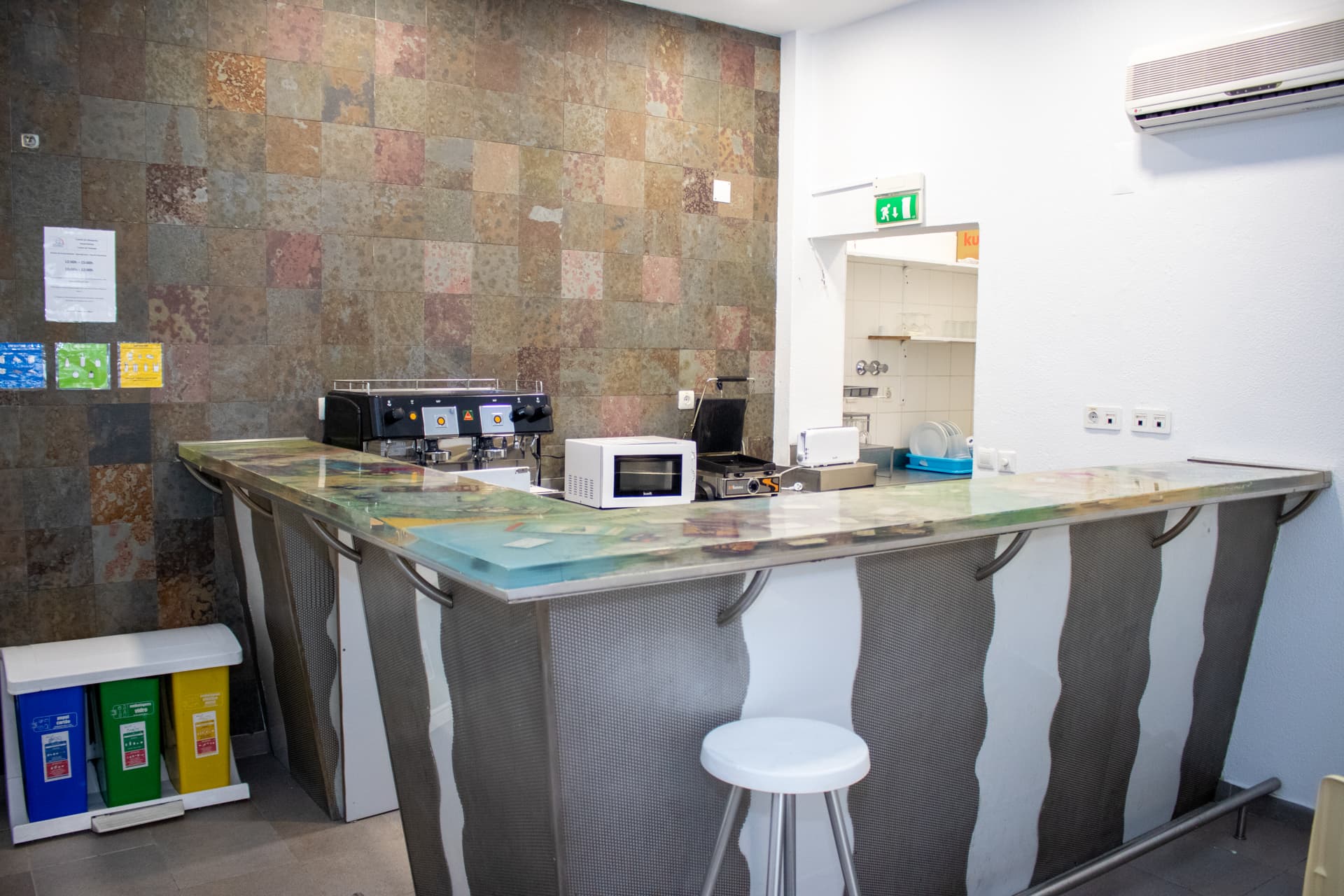 Hi Lisbon – Pousada De Juventude, Bar