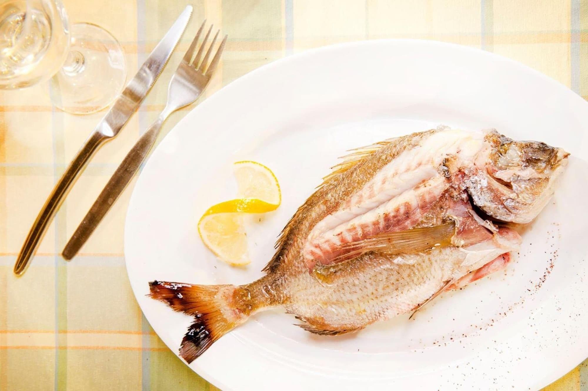 Dimitris Rooms, Restaurant