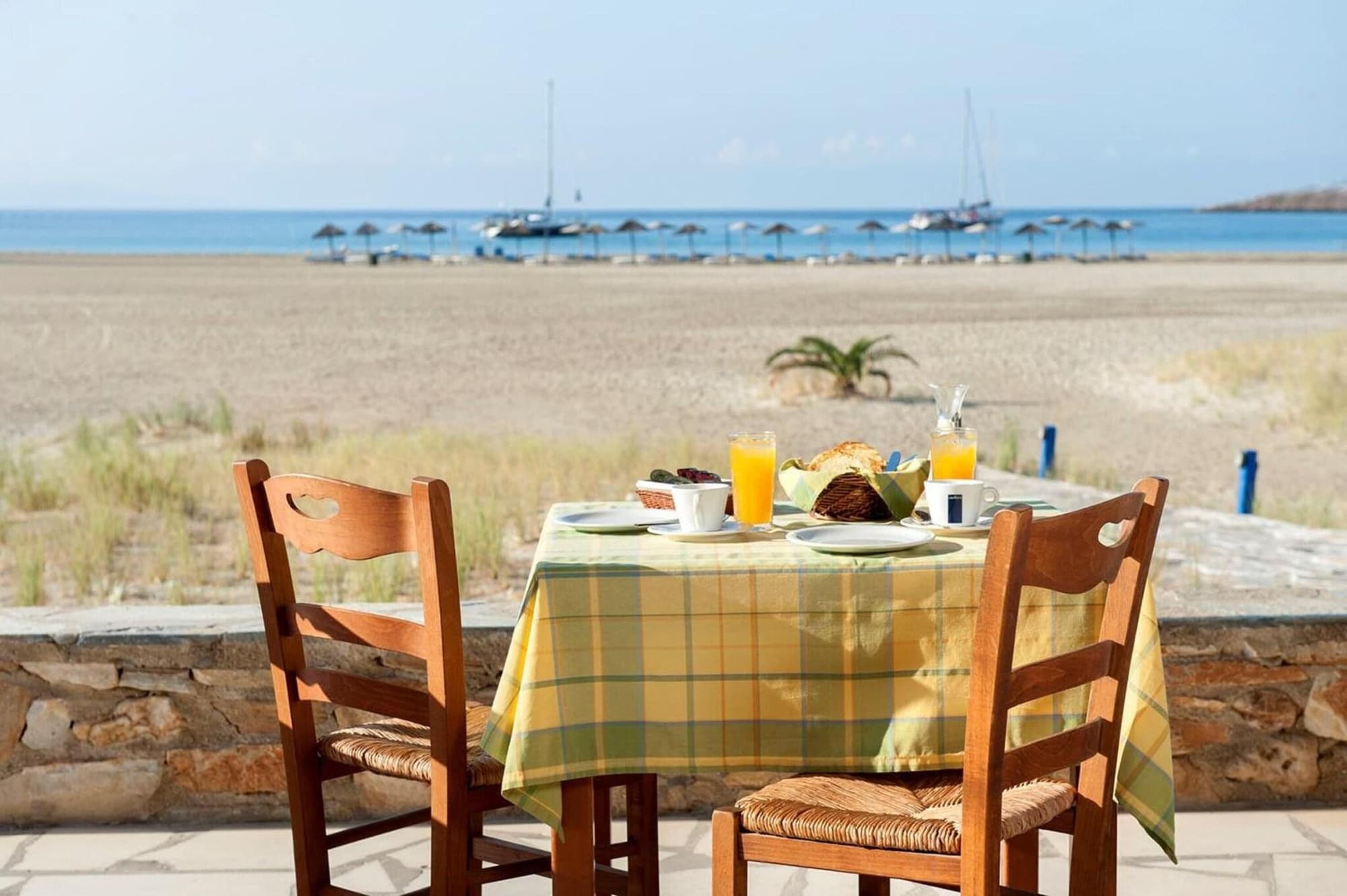 Dimitris Rooms, Restaurant