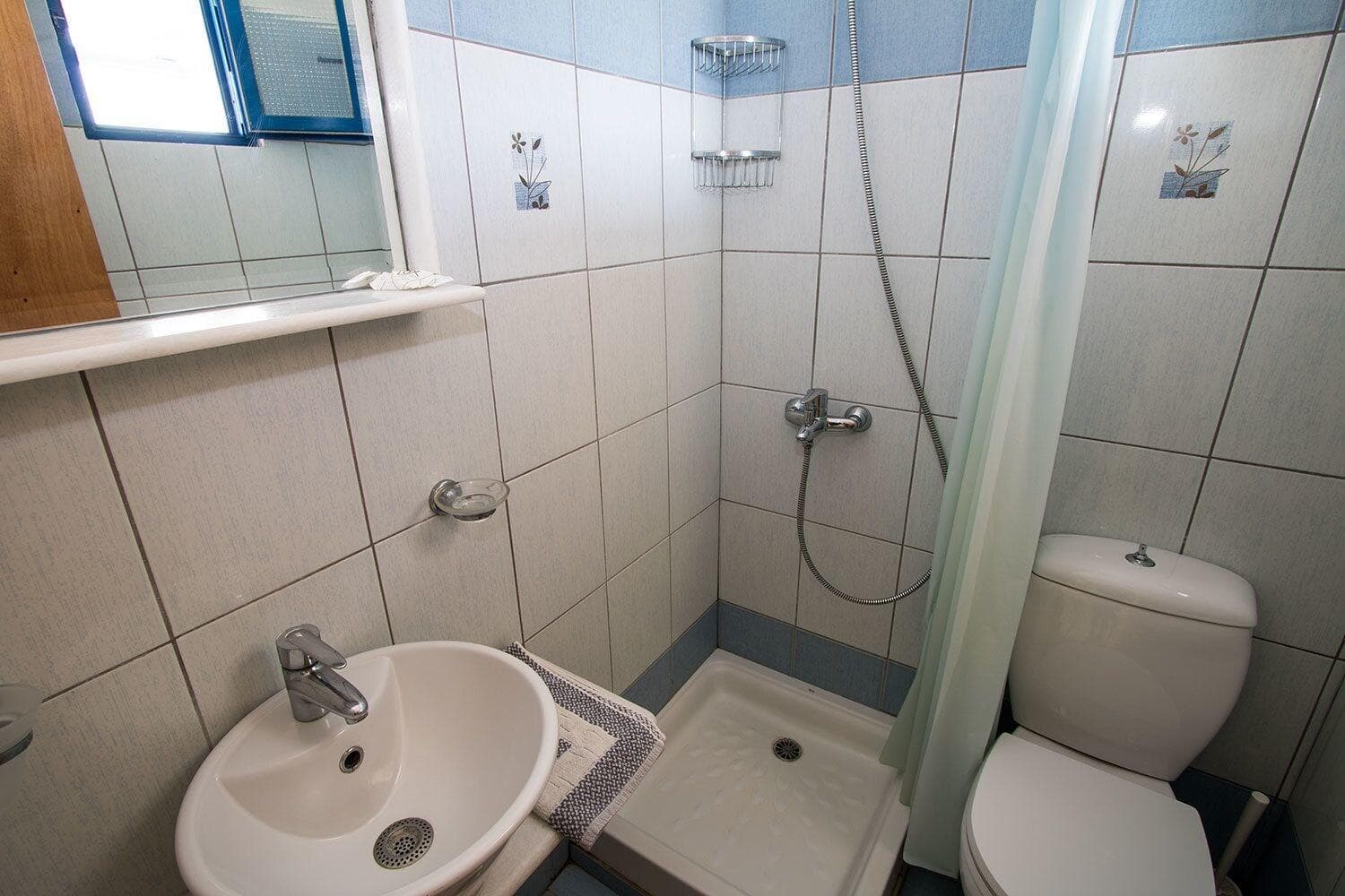 Dimitris Rooms, Room