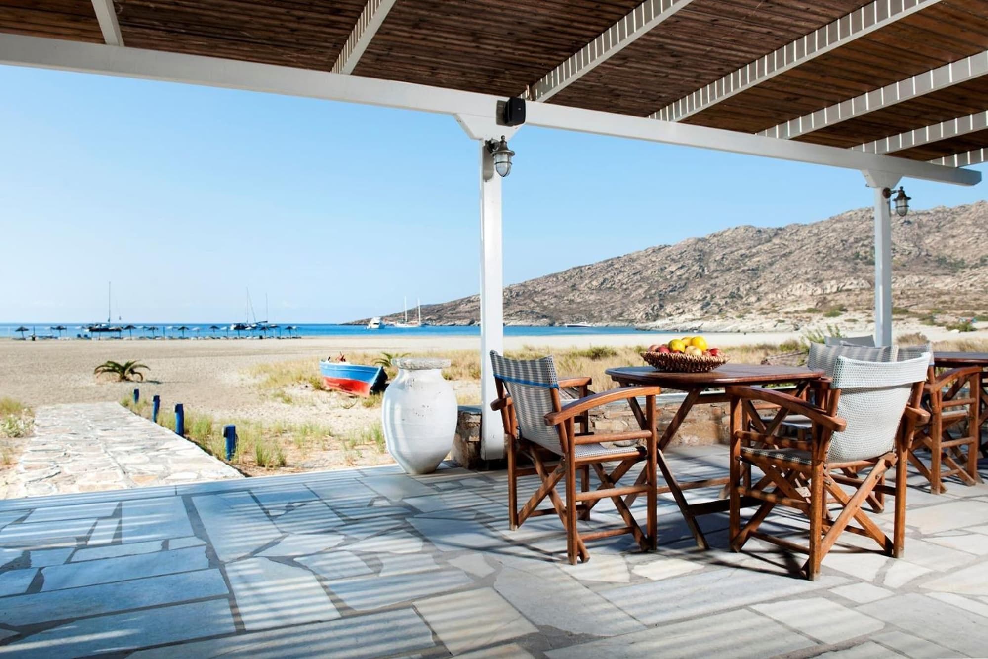 Dimitris Rooms, Room