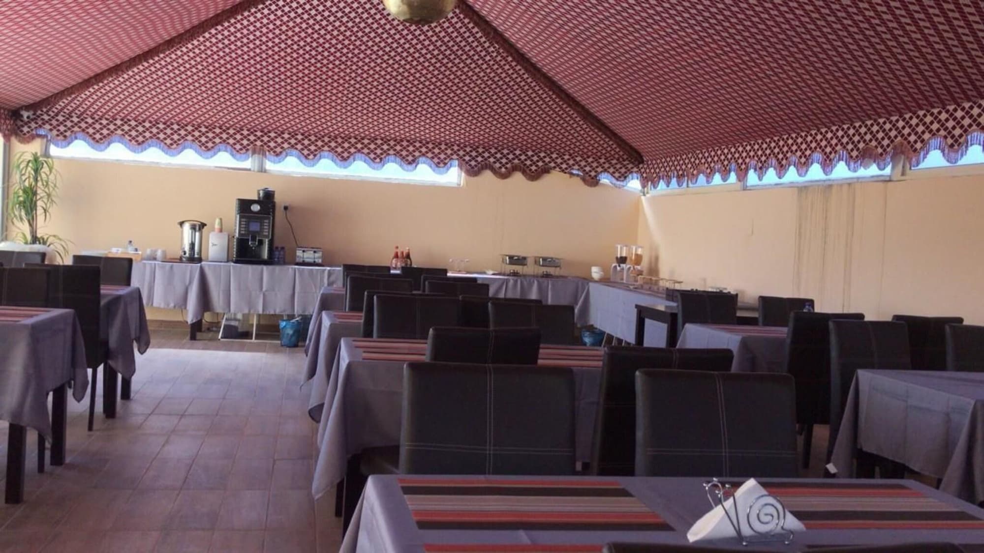 Waad Al Ula Hotel, Restaurant