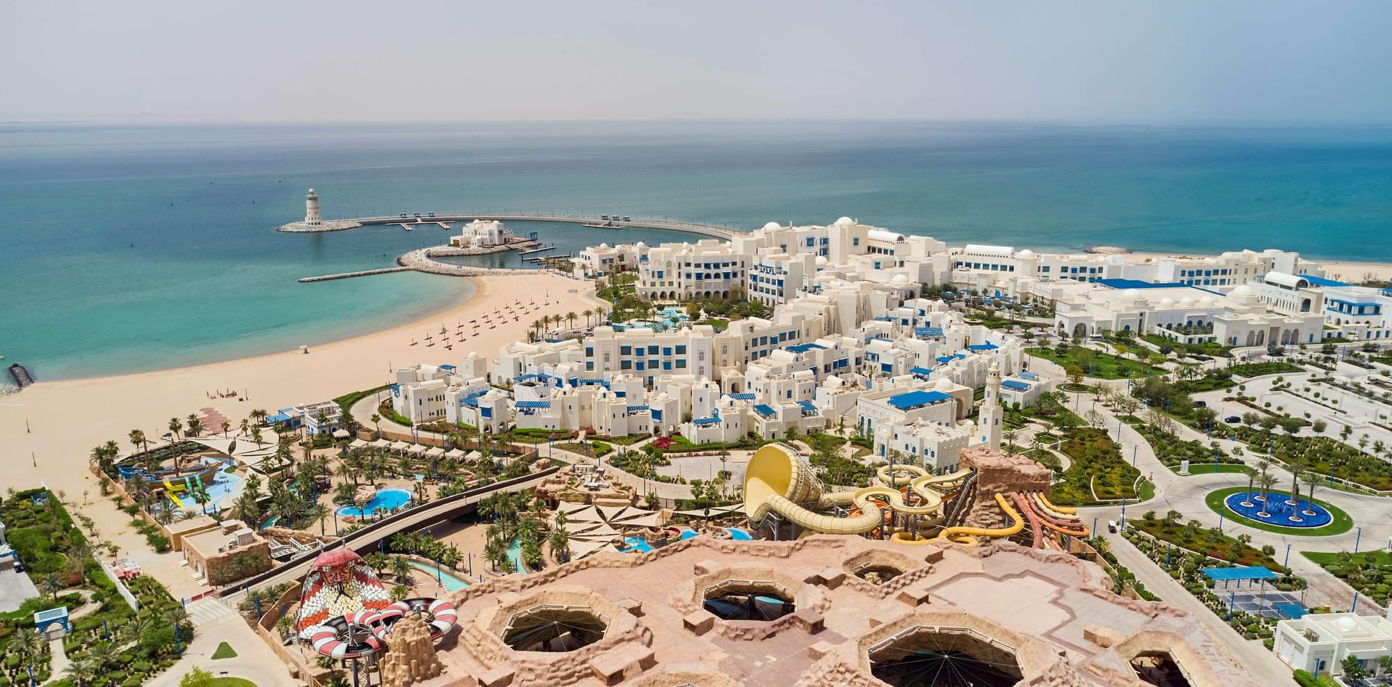 Hilton Salwa Beach Resort & Villas, General view