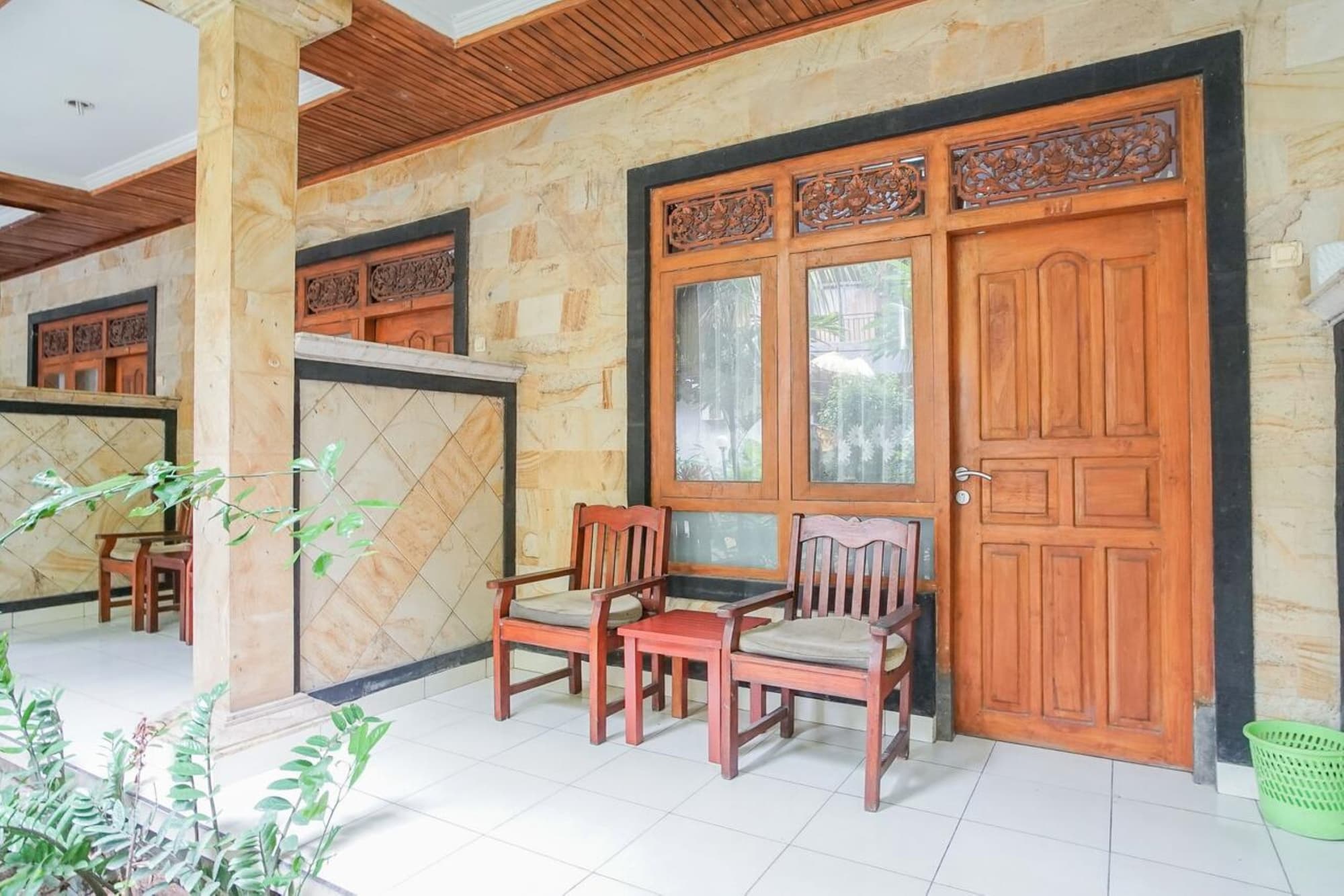 Mahendra Beach Inn by ZUZU, General view