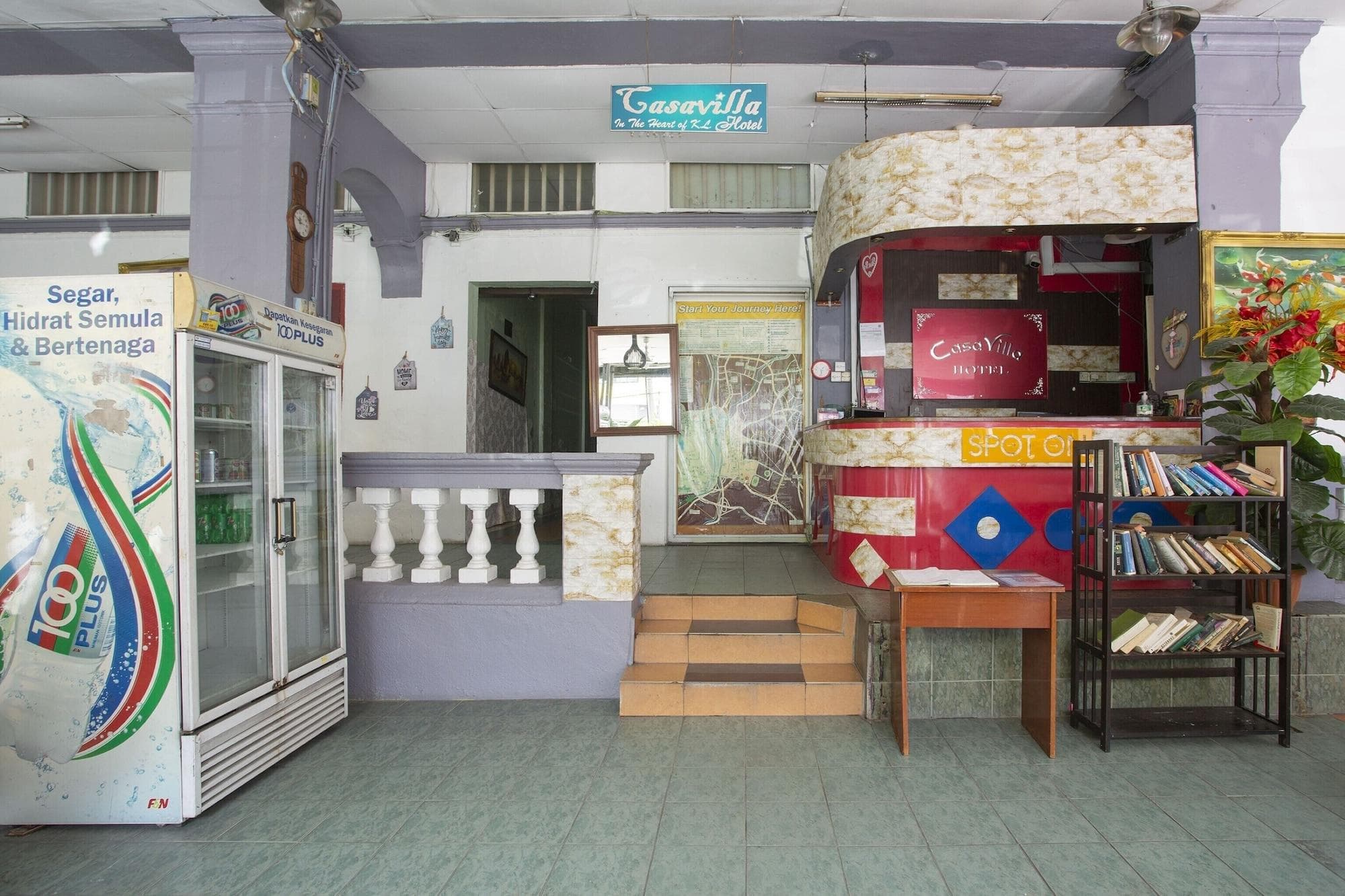 SPOT ON 90137 Casavilla Hotel Pudu, Lobby