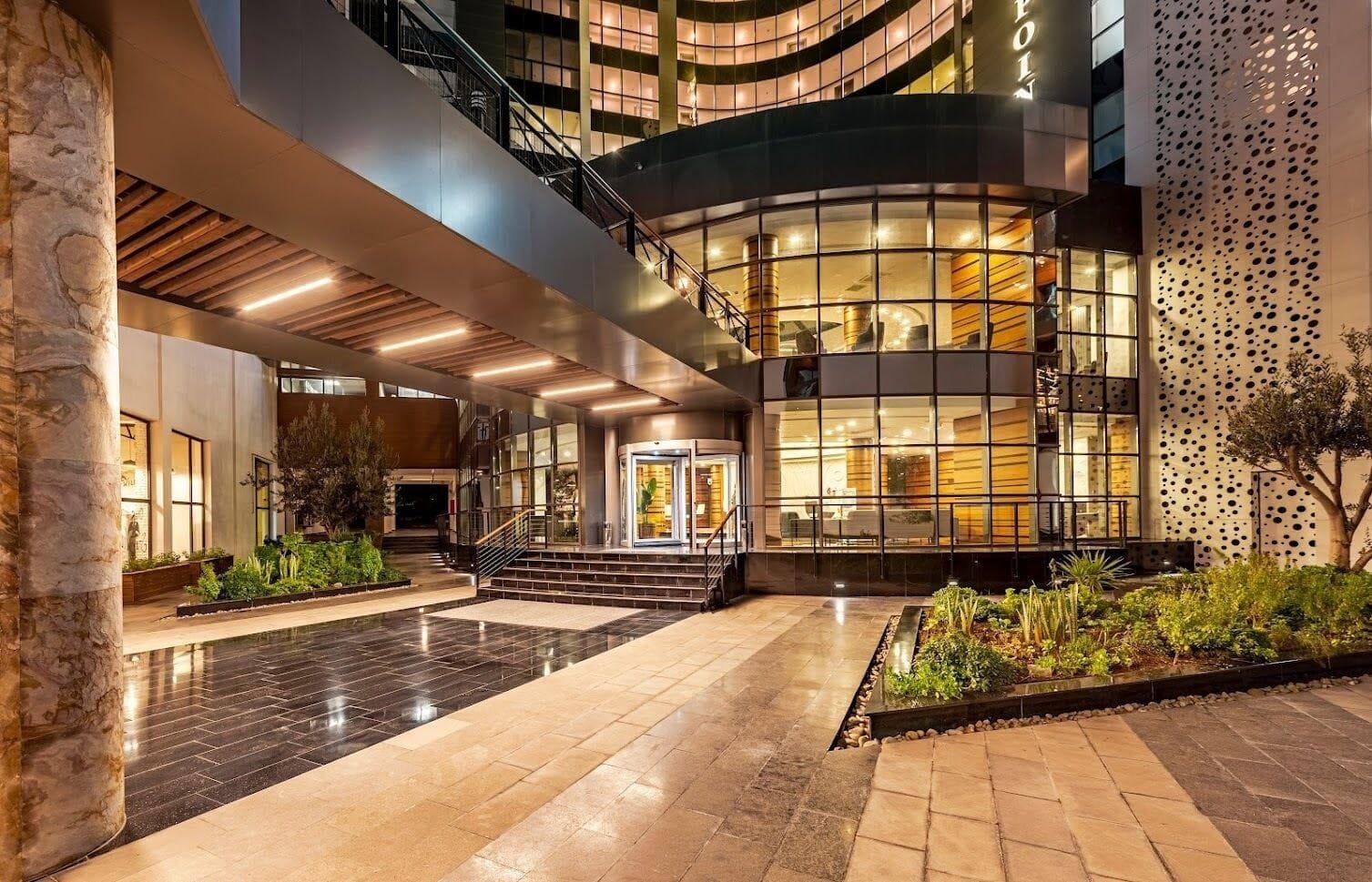 Novel Centre Point Hotel, General view