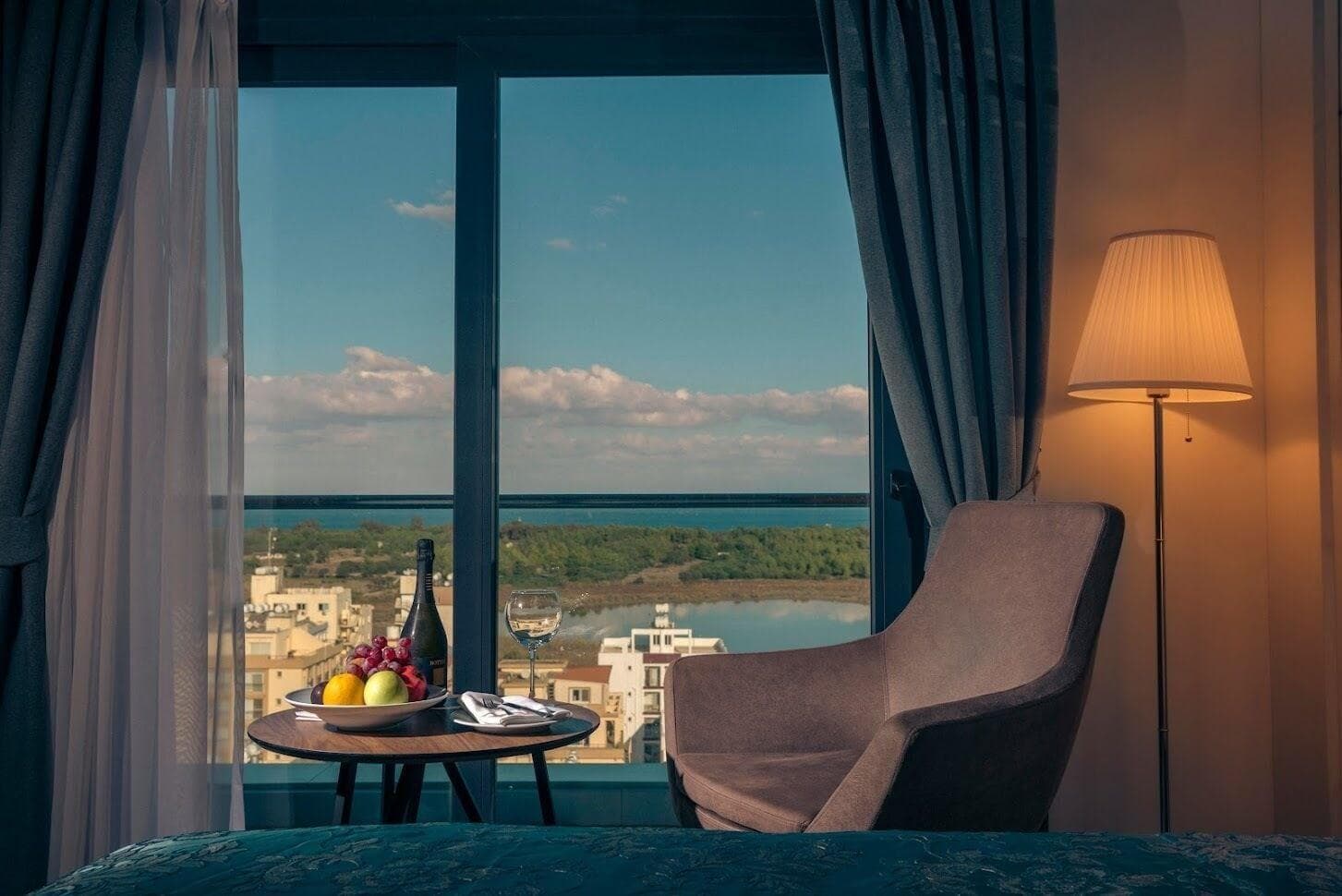 Novel Centre Point Hotel, Room