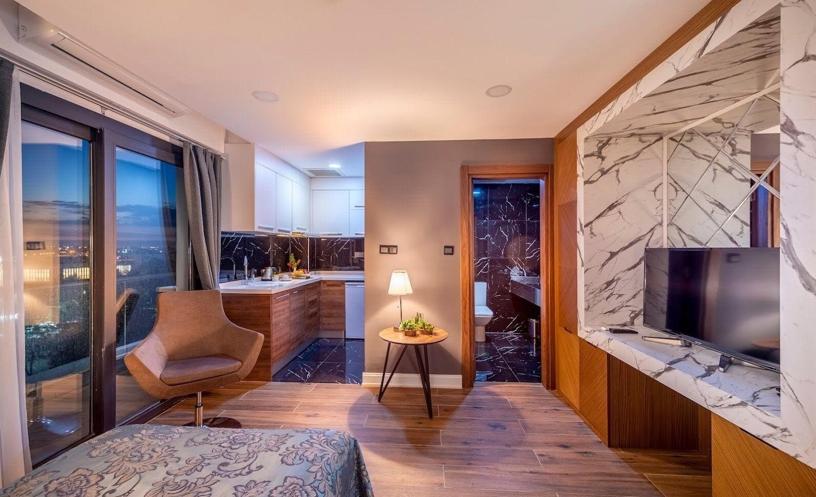 Novel Centre Point Hotel, Room