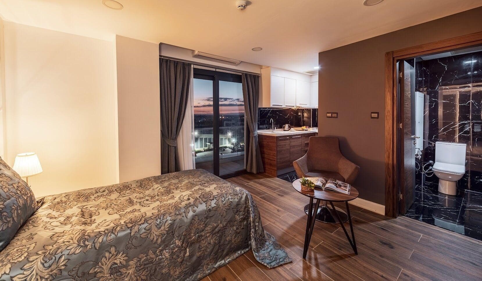 Novel Centre Point Hotel, Room