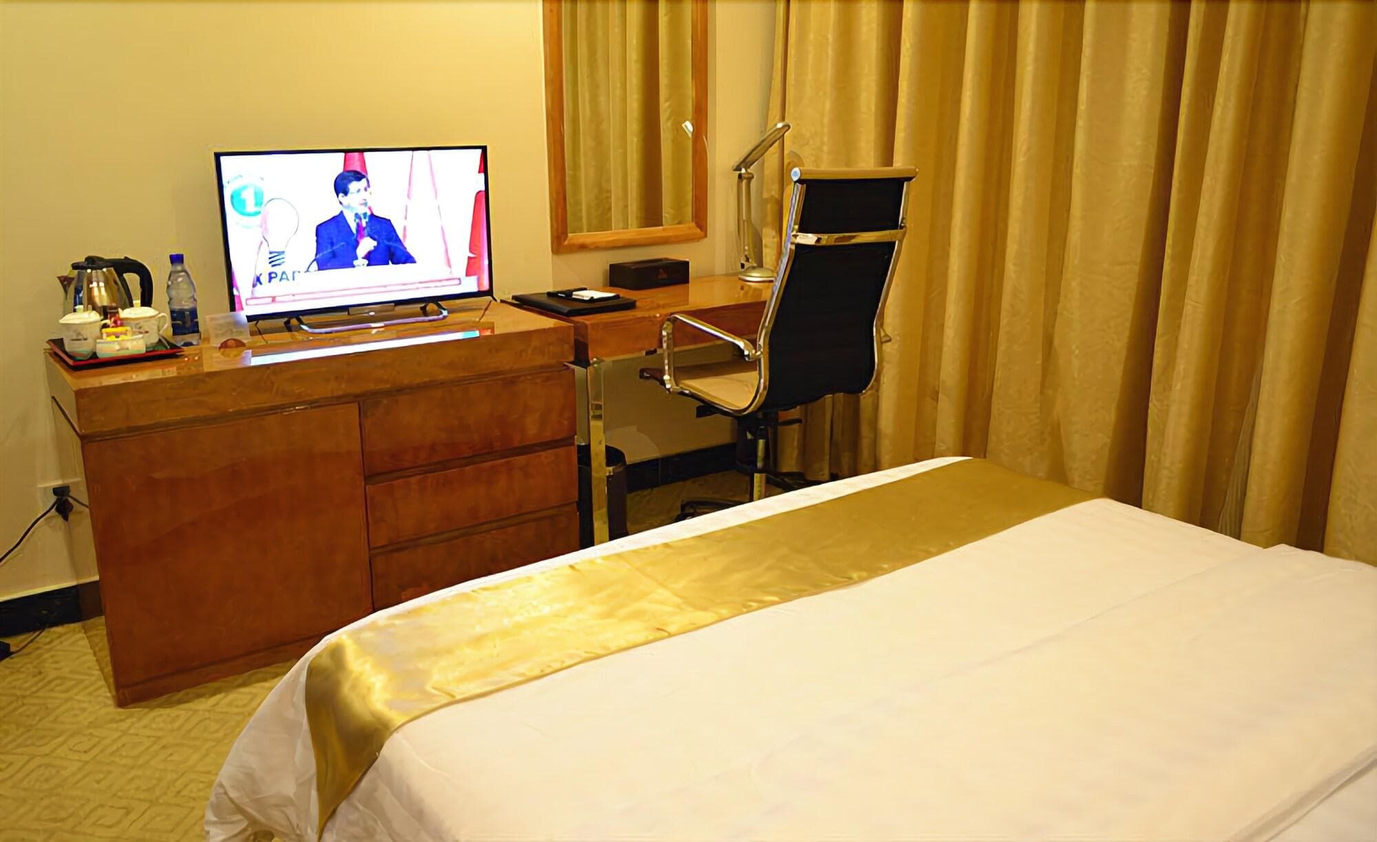 Hotel Gloria Inn, Room