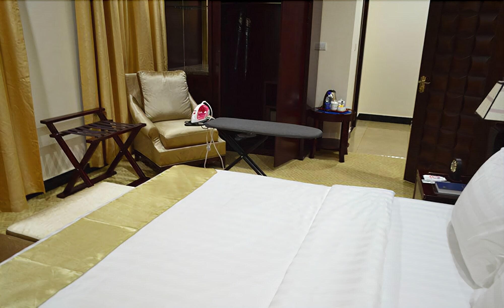 Hotel Gloria Inn, Room