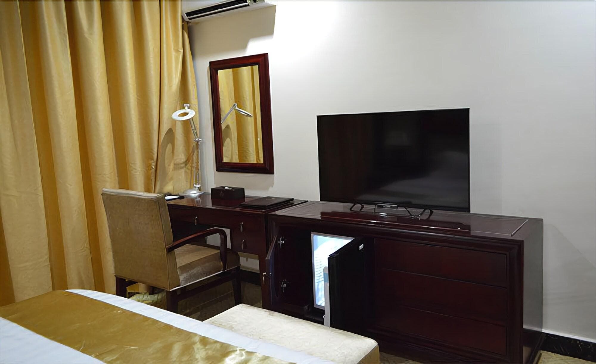 Hotel Gloria Inn, Room