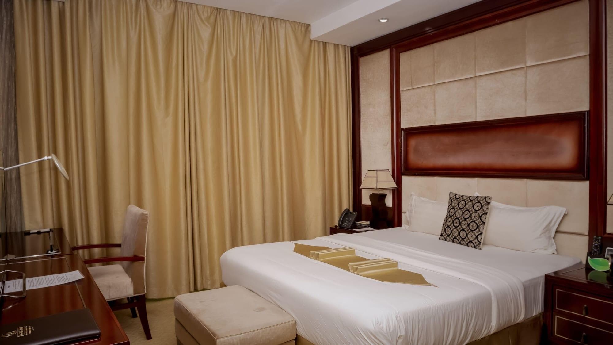 Hotel Gloria Inn, Room