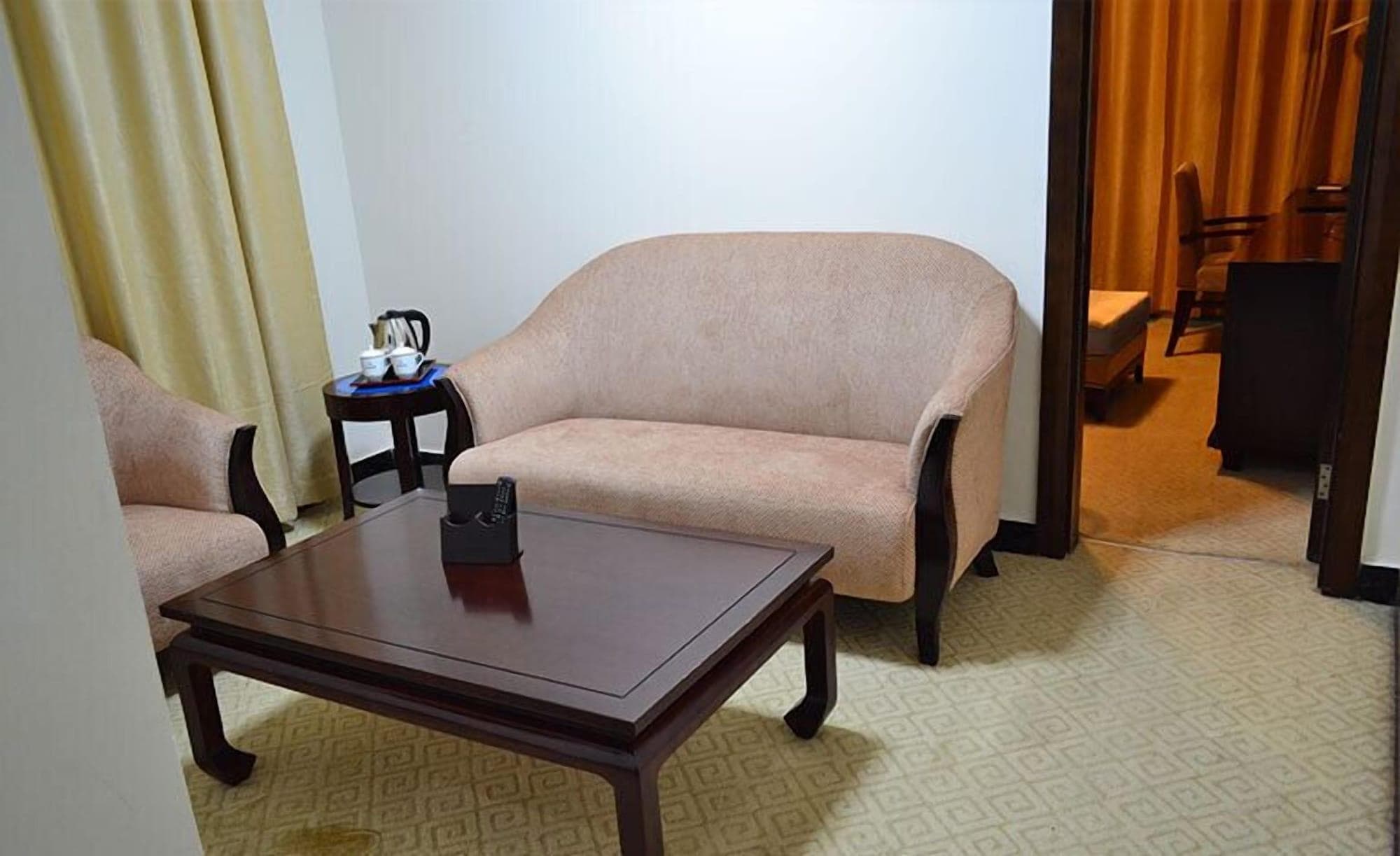 Hotel Gloria Inn, Room