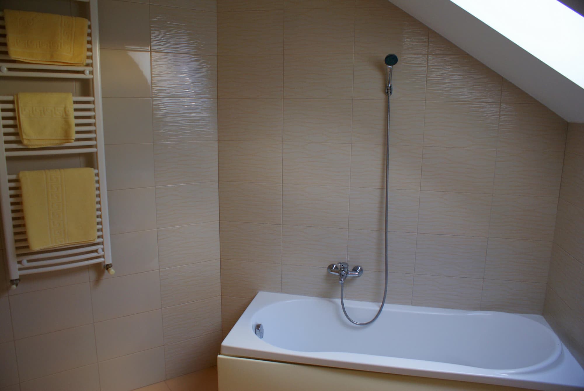 Casa Ardeleneasca, Room