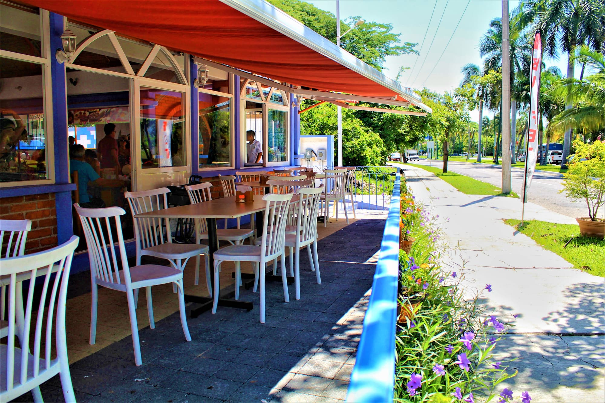 Mexico Lindo, Restaurant