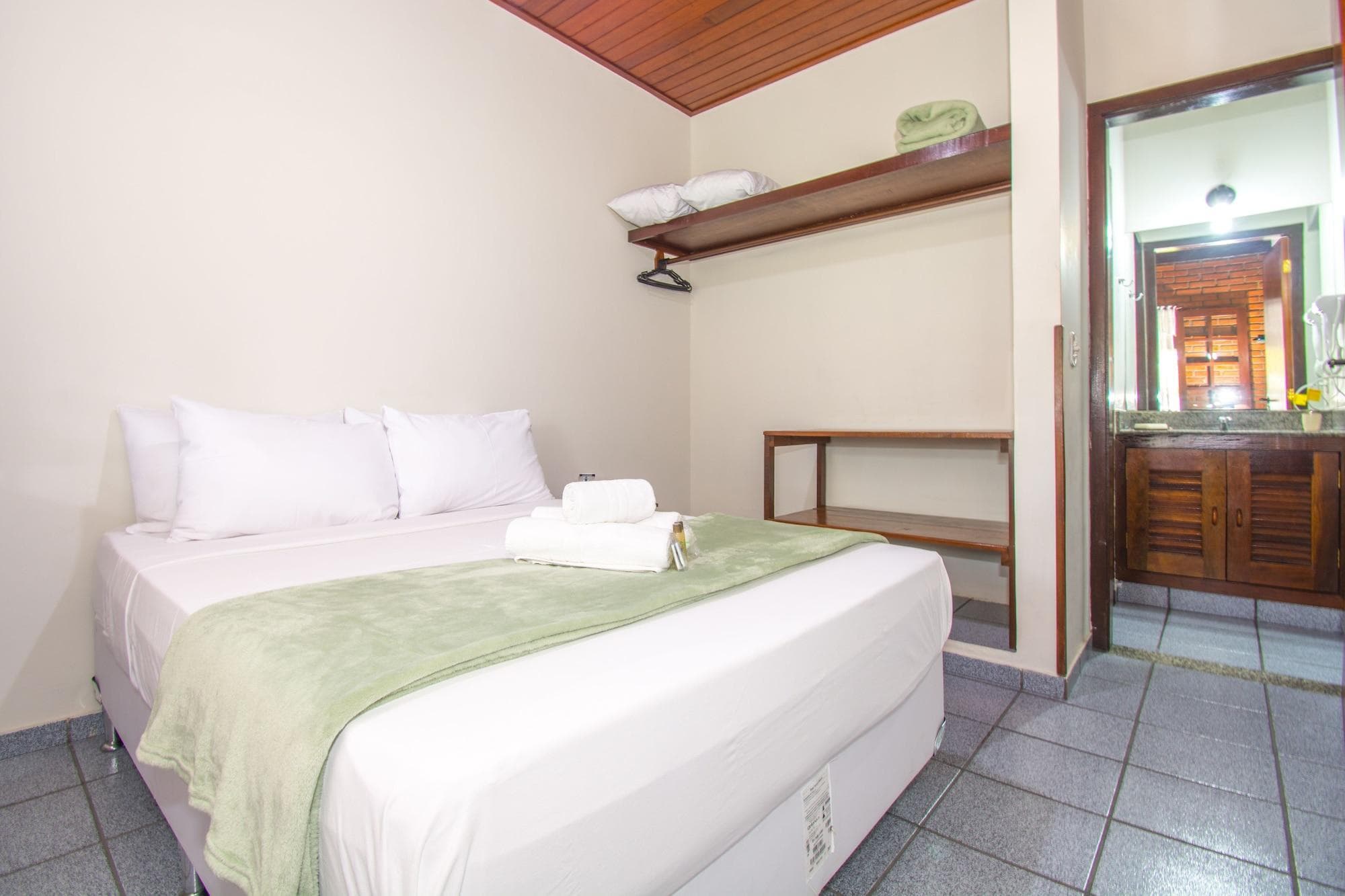 Pousada Casuarina GeribÃ¡, Room