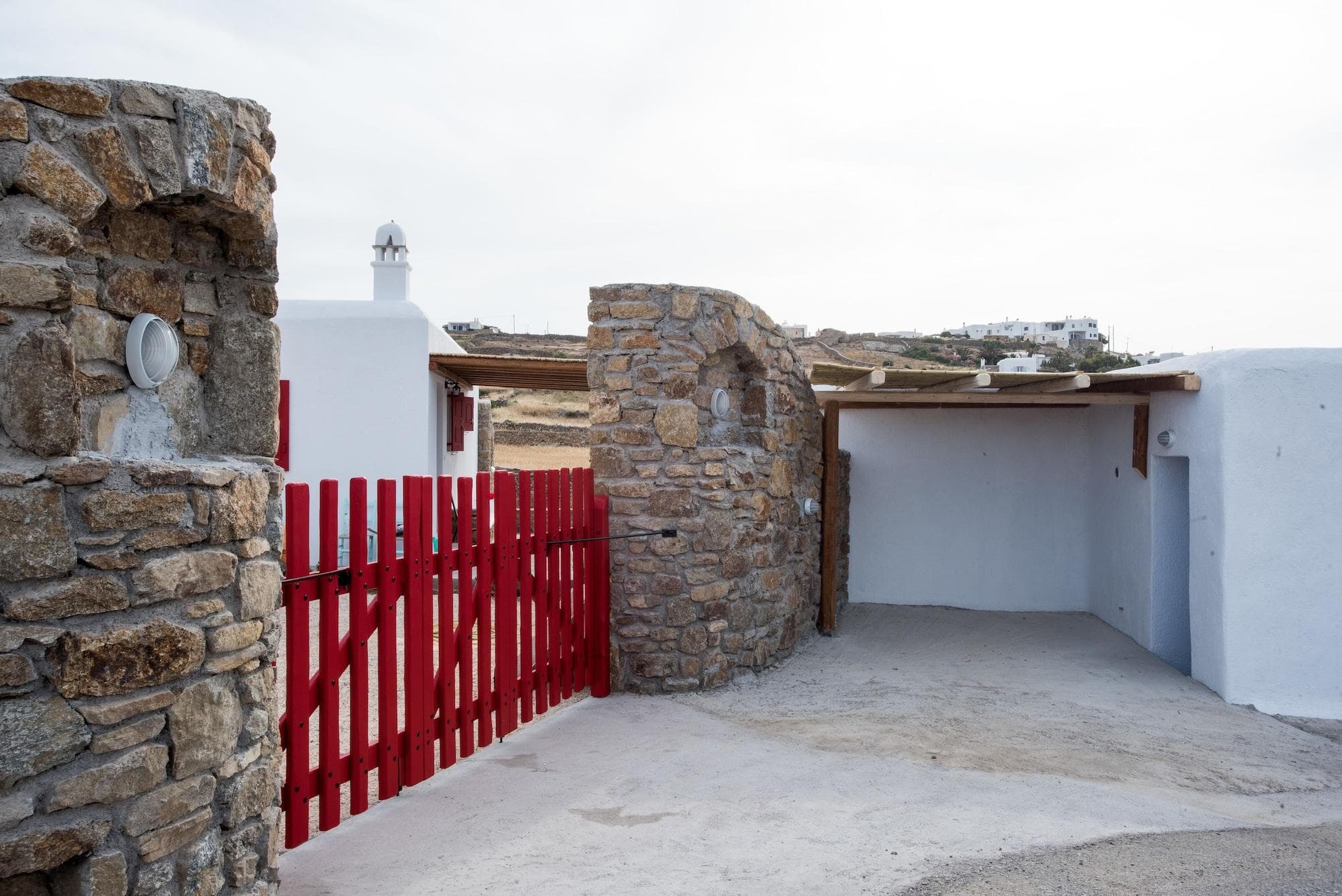 Myconian brothers, General view