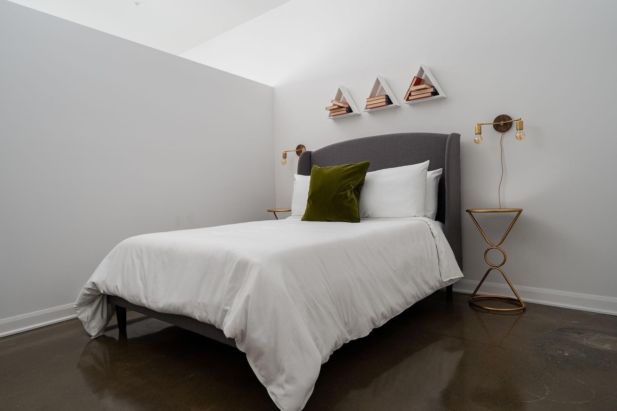 Sonder - Penny Lane, Room