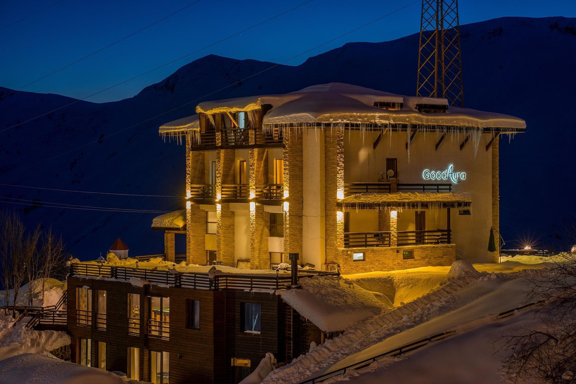 Good Aura Hotel, General view