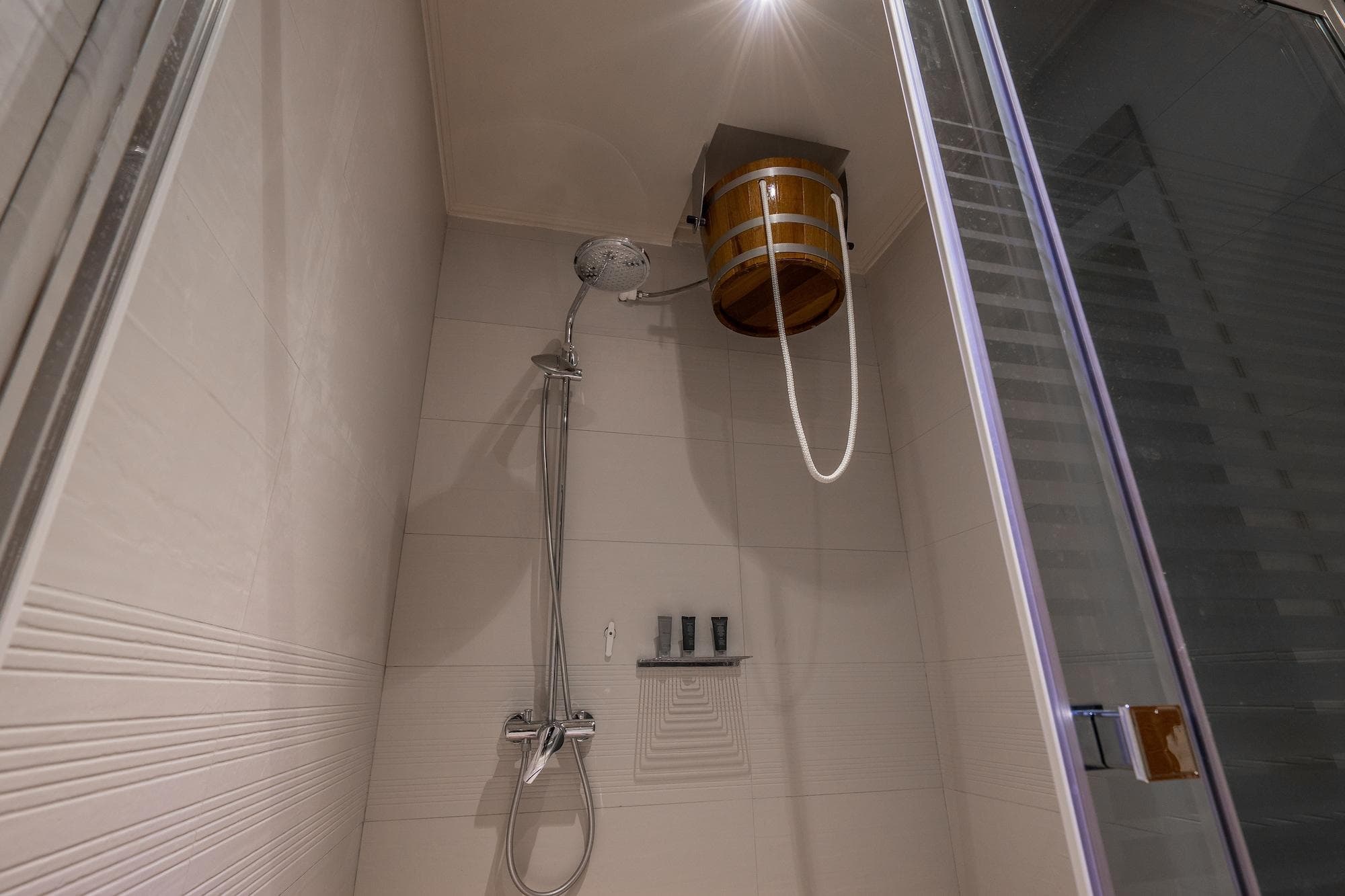 Good Aura Hotel, Sports and Entertainment