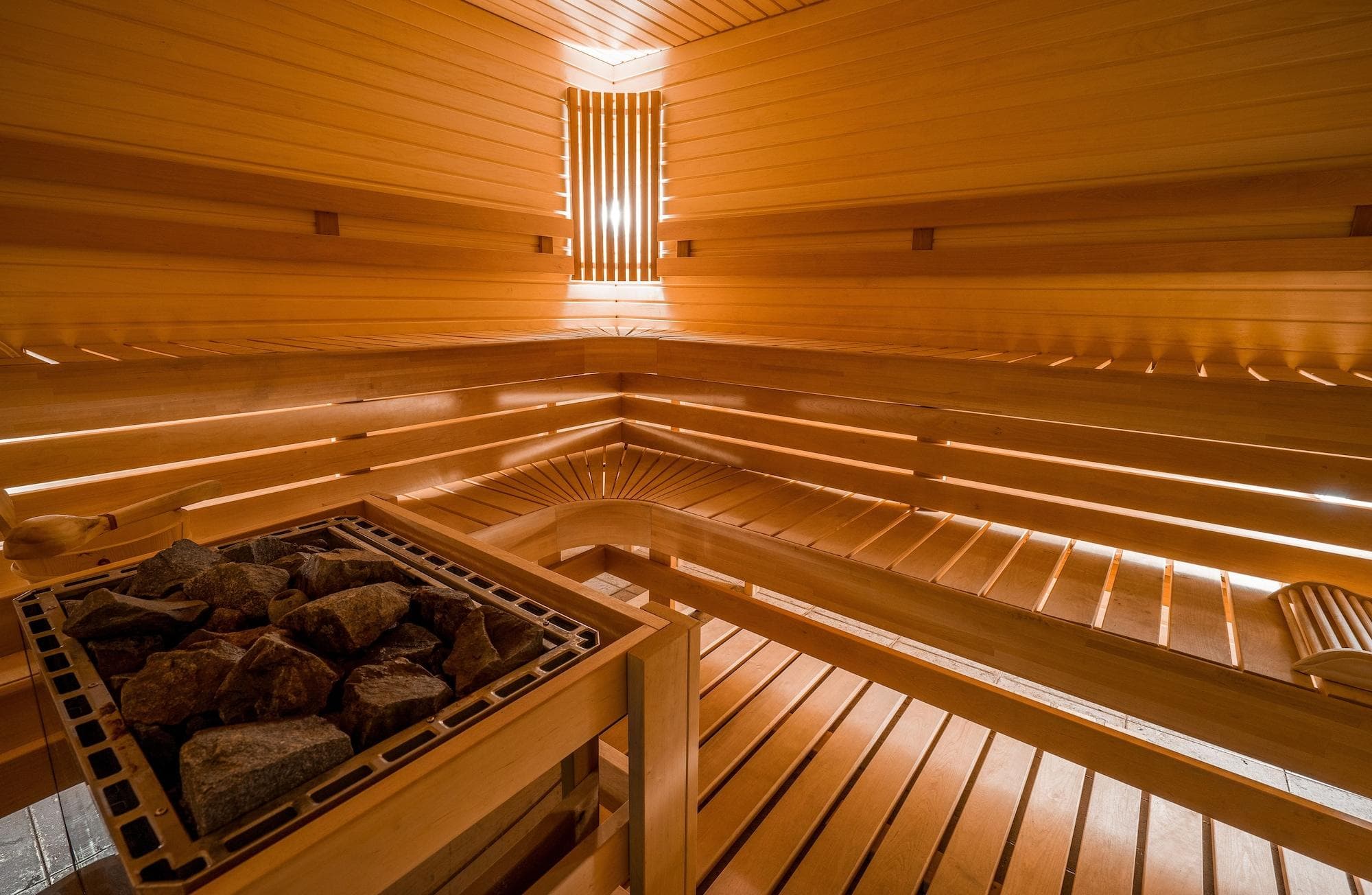 Good Aura Hotel, Sports and Entertainment