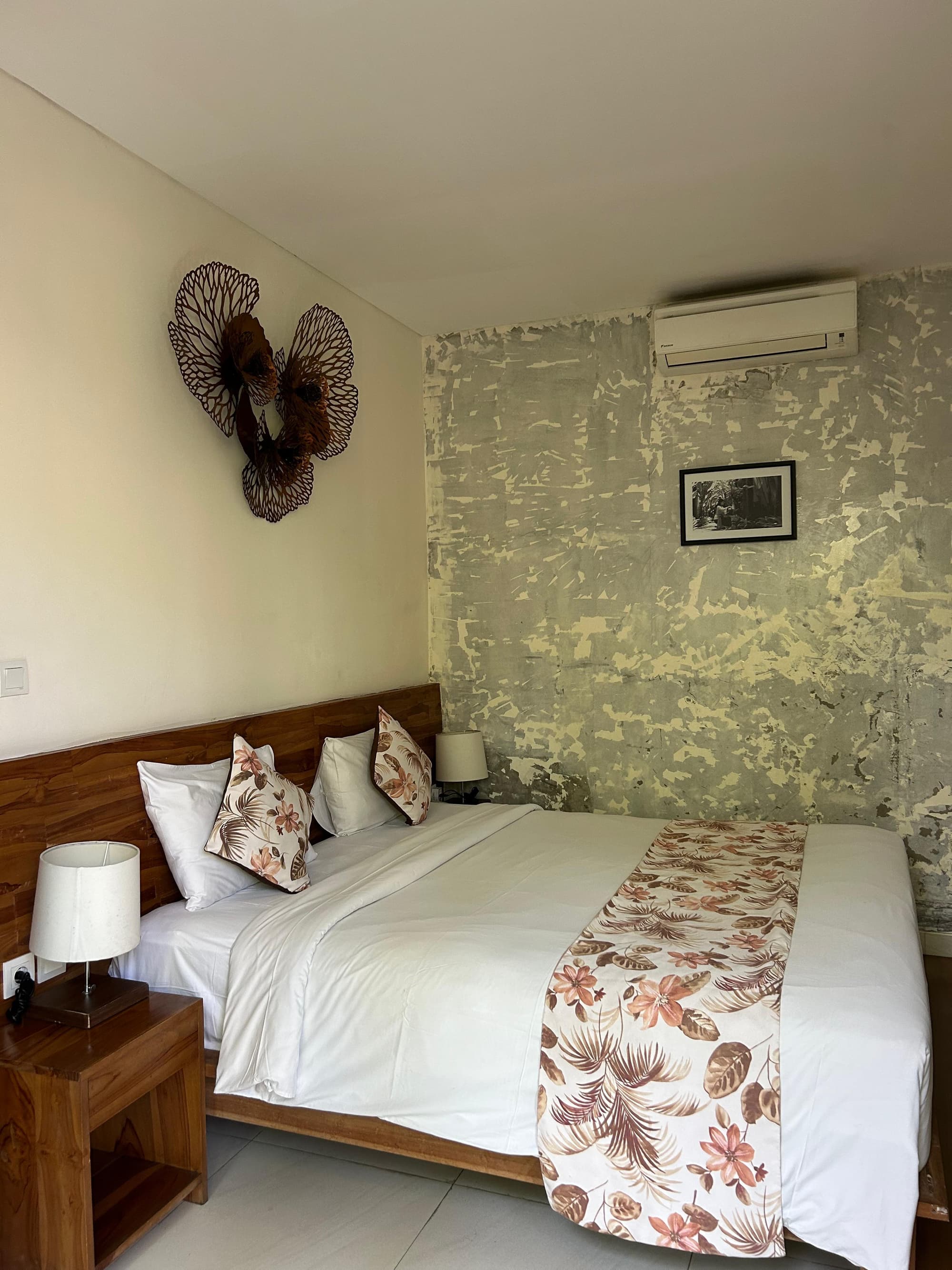 The Calna Villa, Room