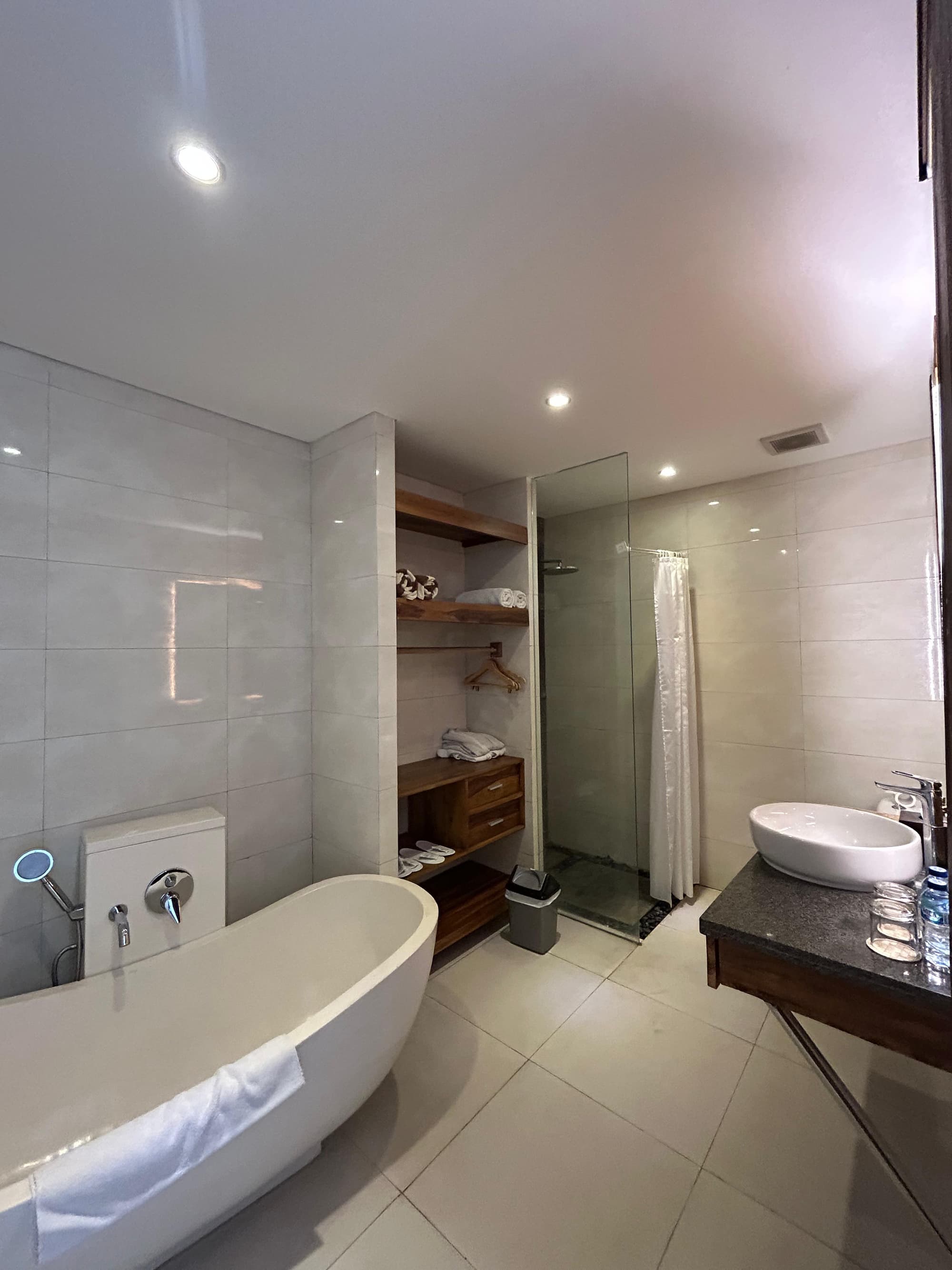 The Calna Villa, Room