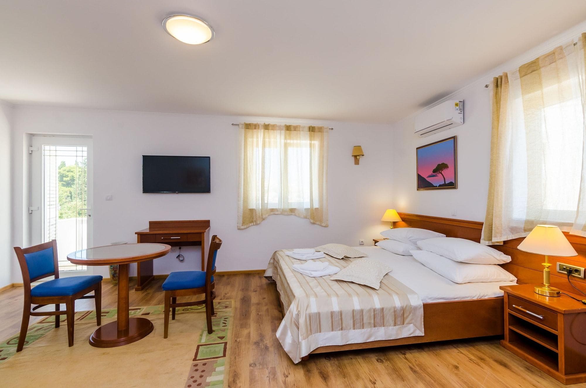 Apartments & Rooms V&M, Room