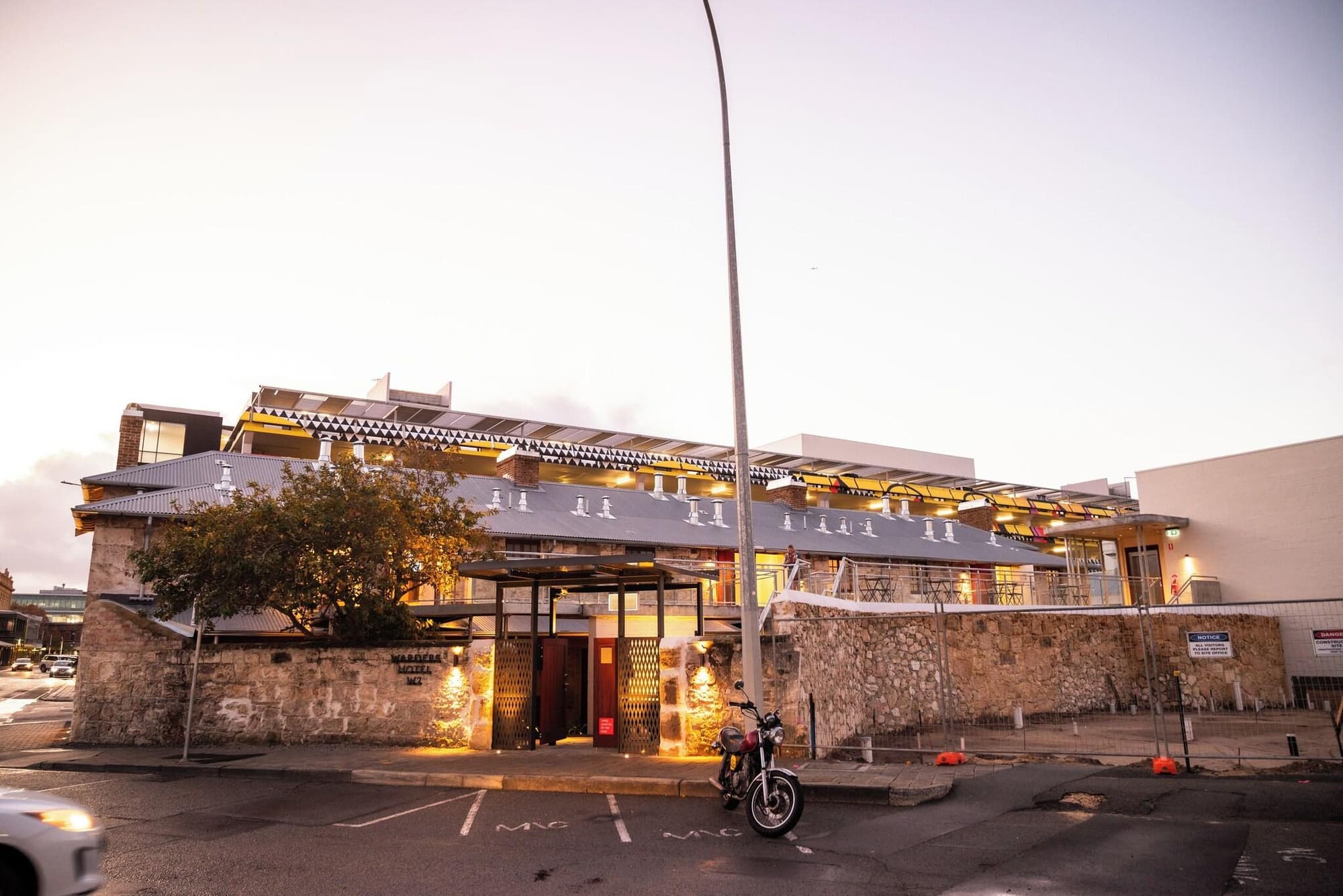 Warders Hotel Fremantle, General view