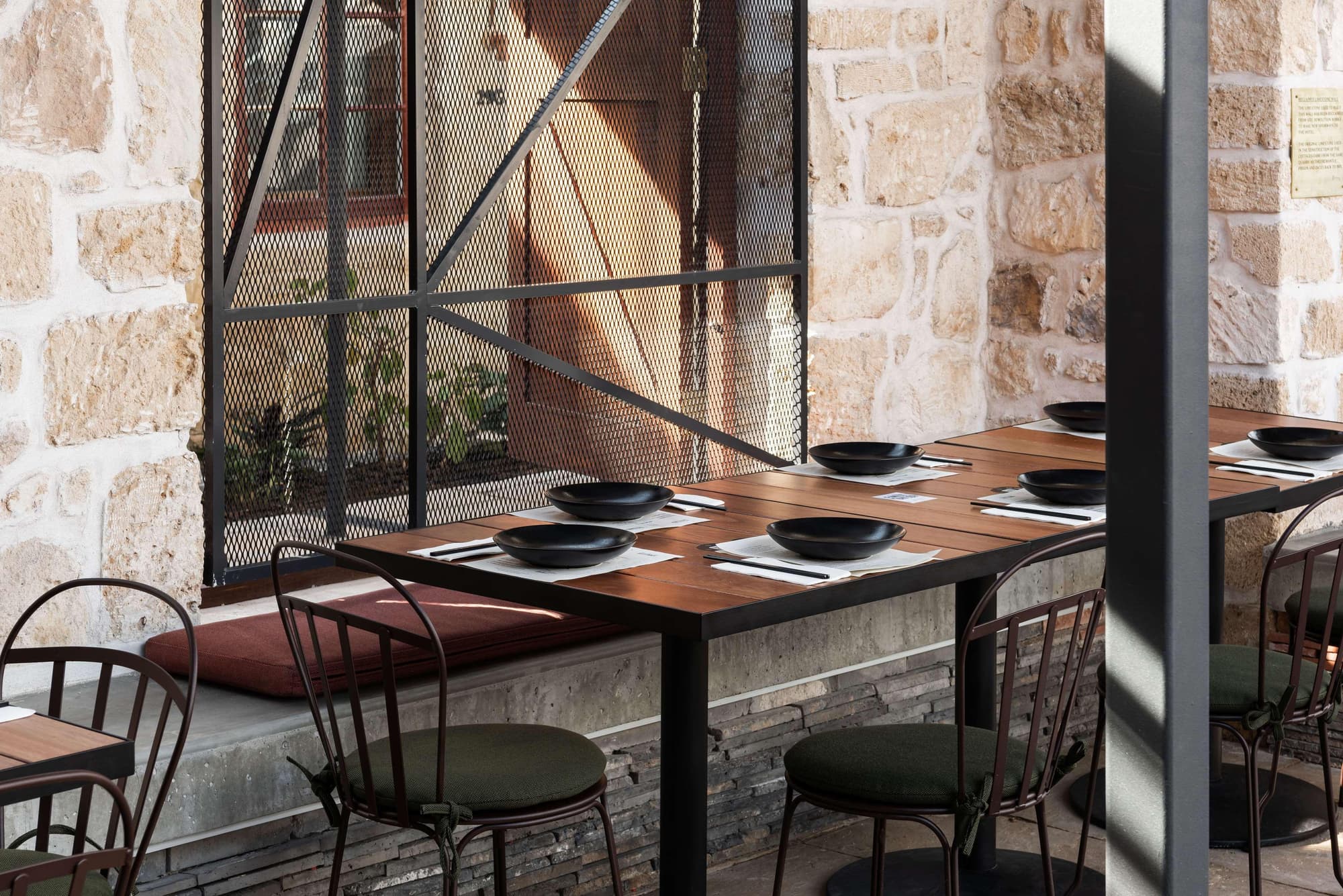 Warders Hotel Fremantle, General view