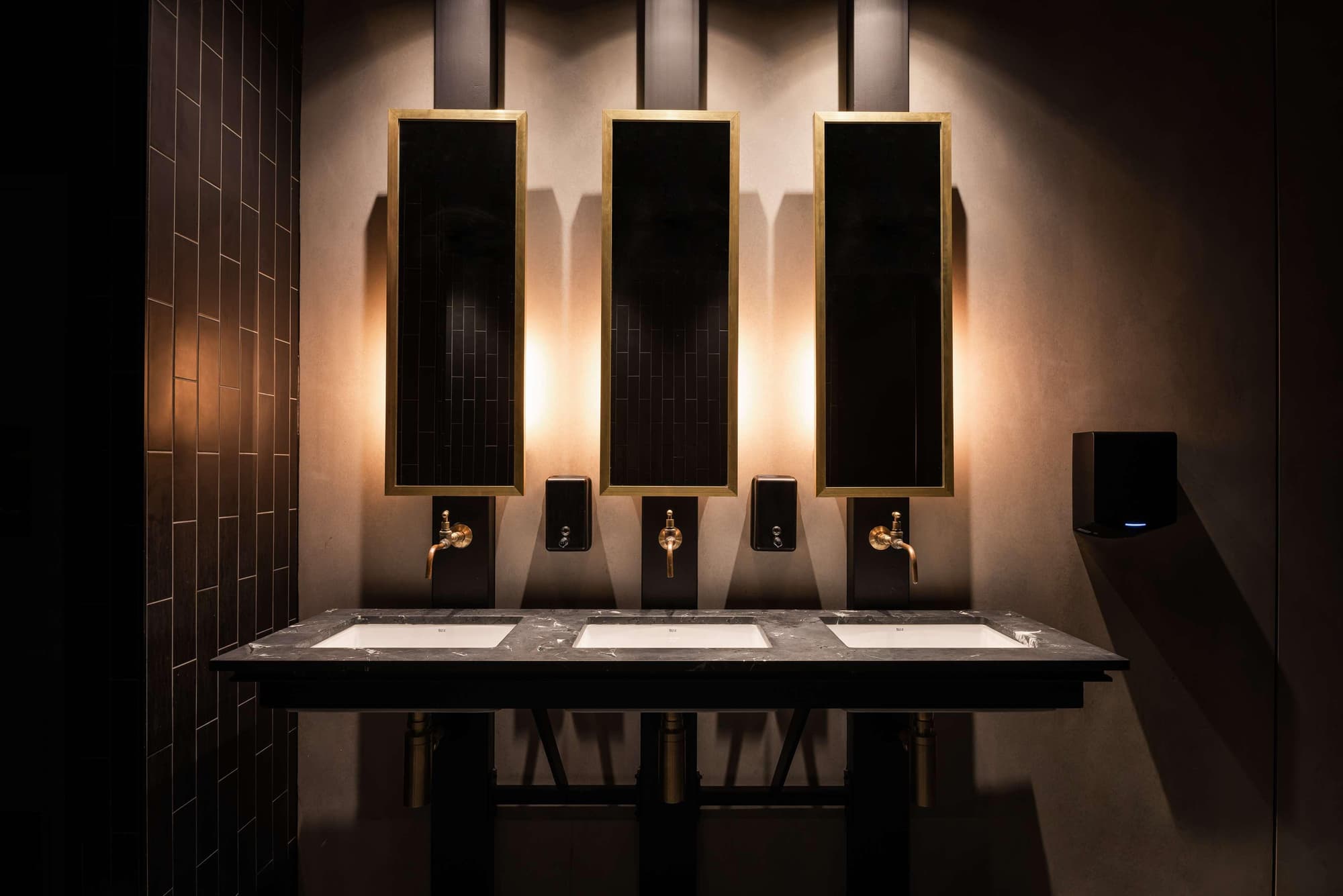 Warders Hotel Fremantle, General view