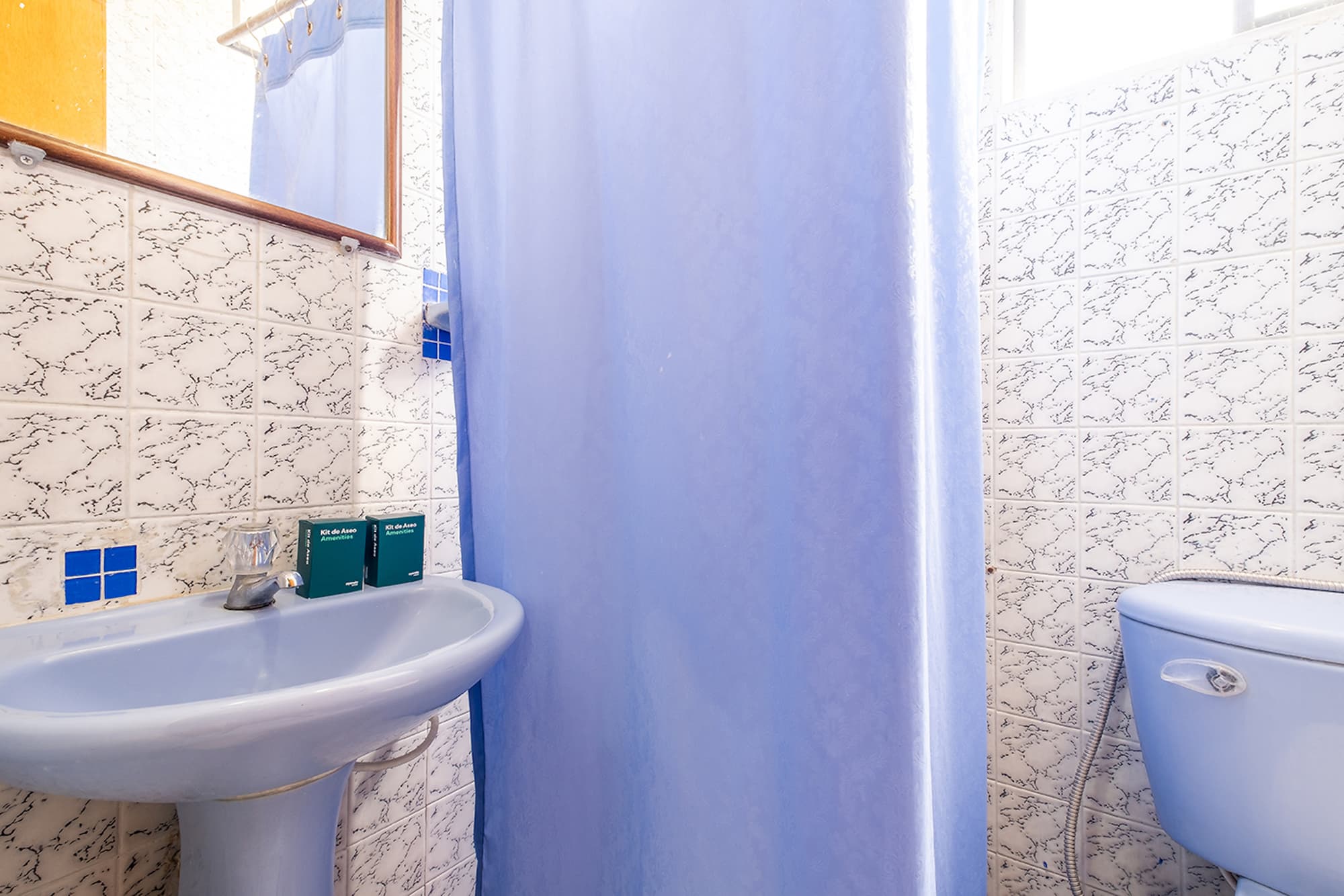 Hotel Almirante, Room