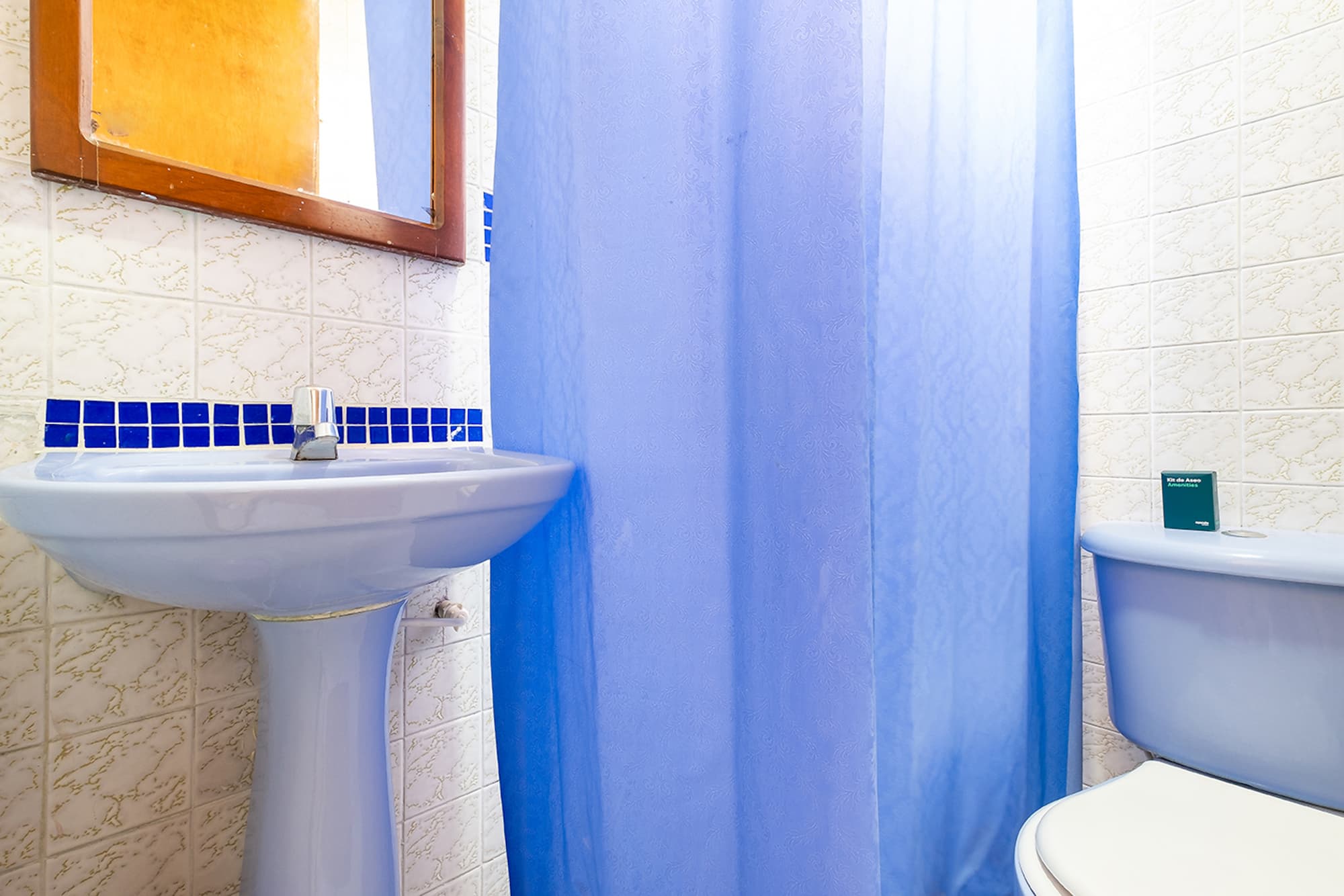 Hotel Almirante, Room