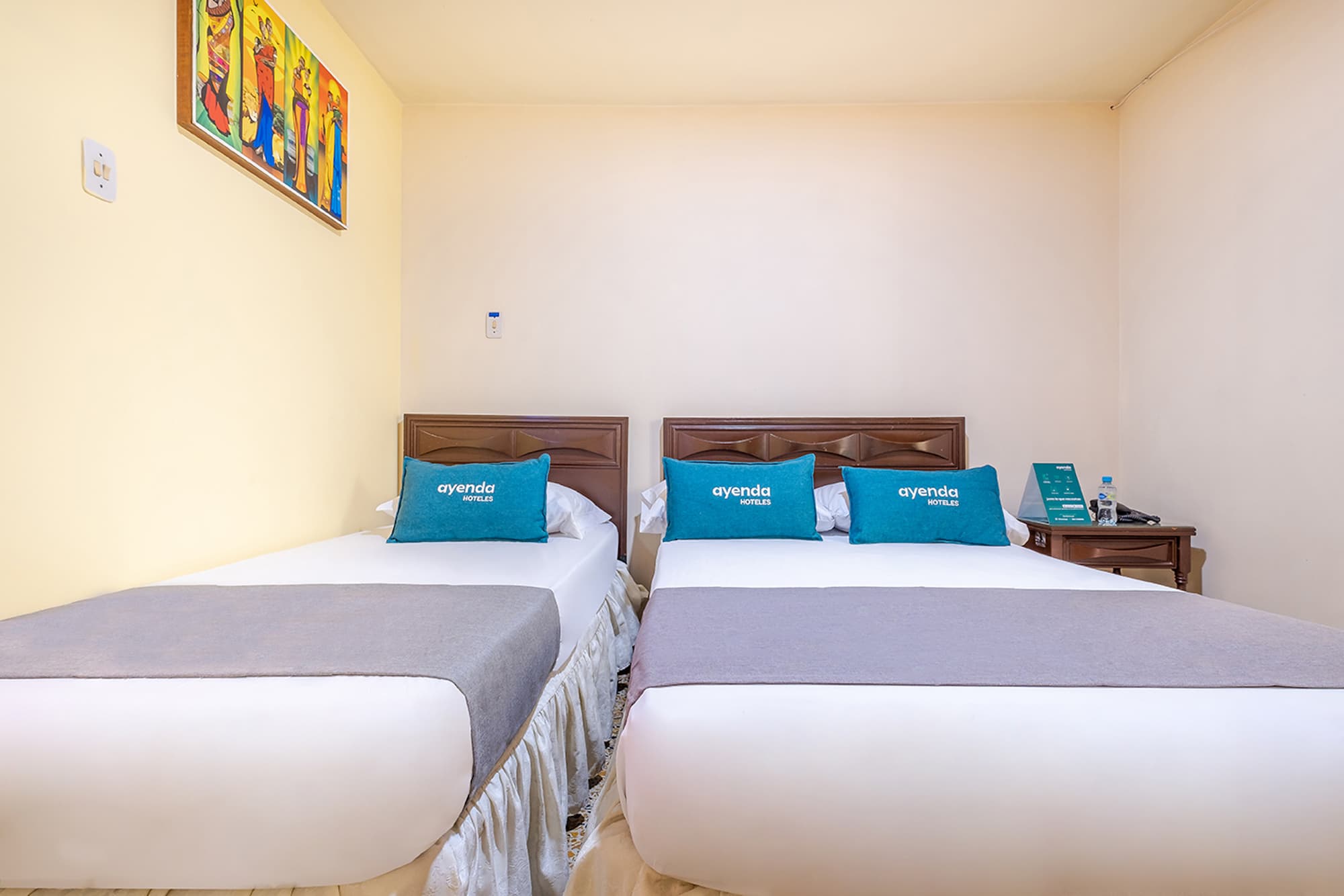 Hotel Almirante, Room